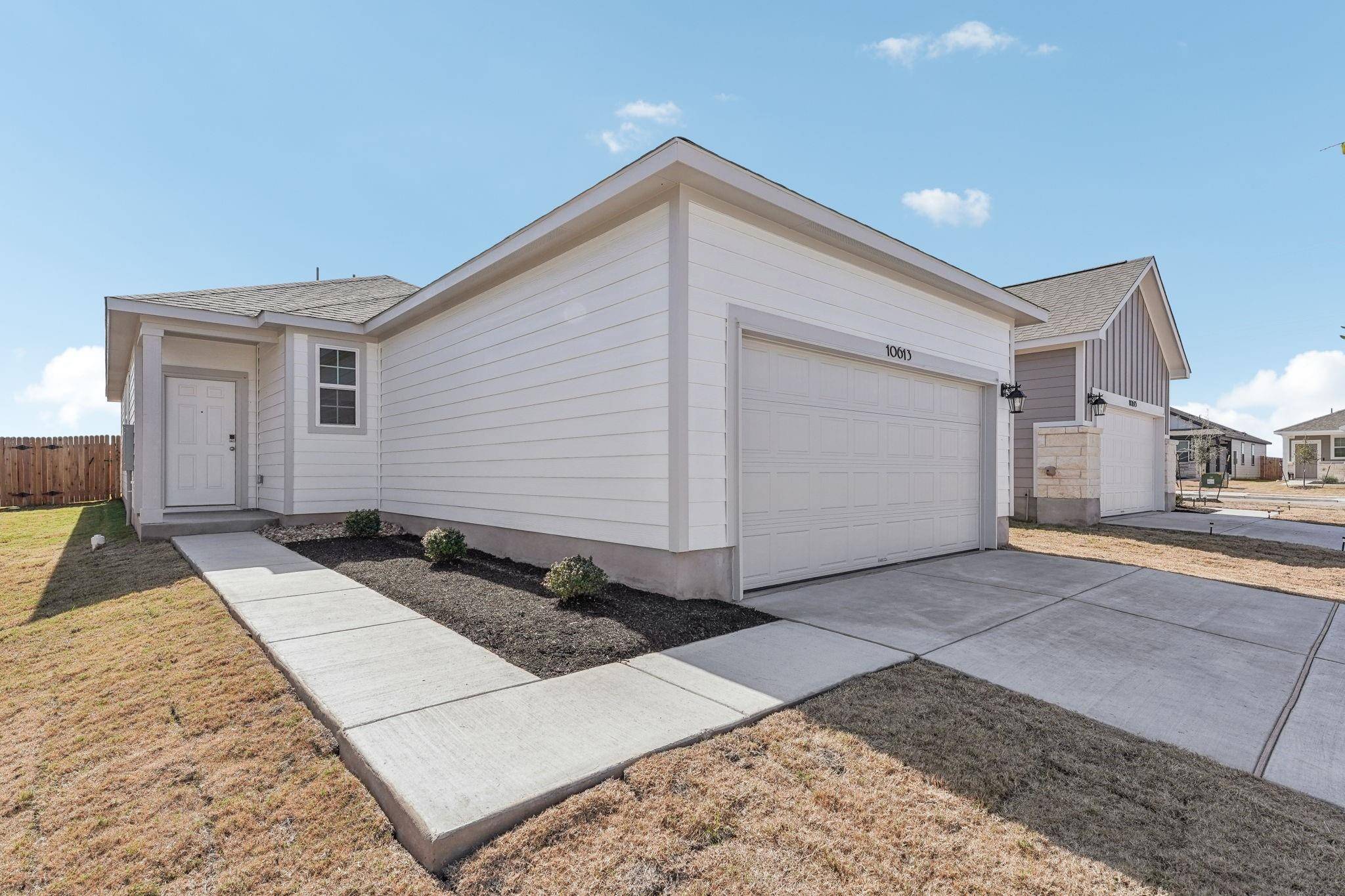 10613 Best Bet DR, Buda, TX 78610