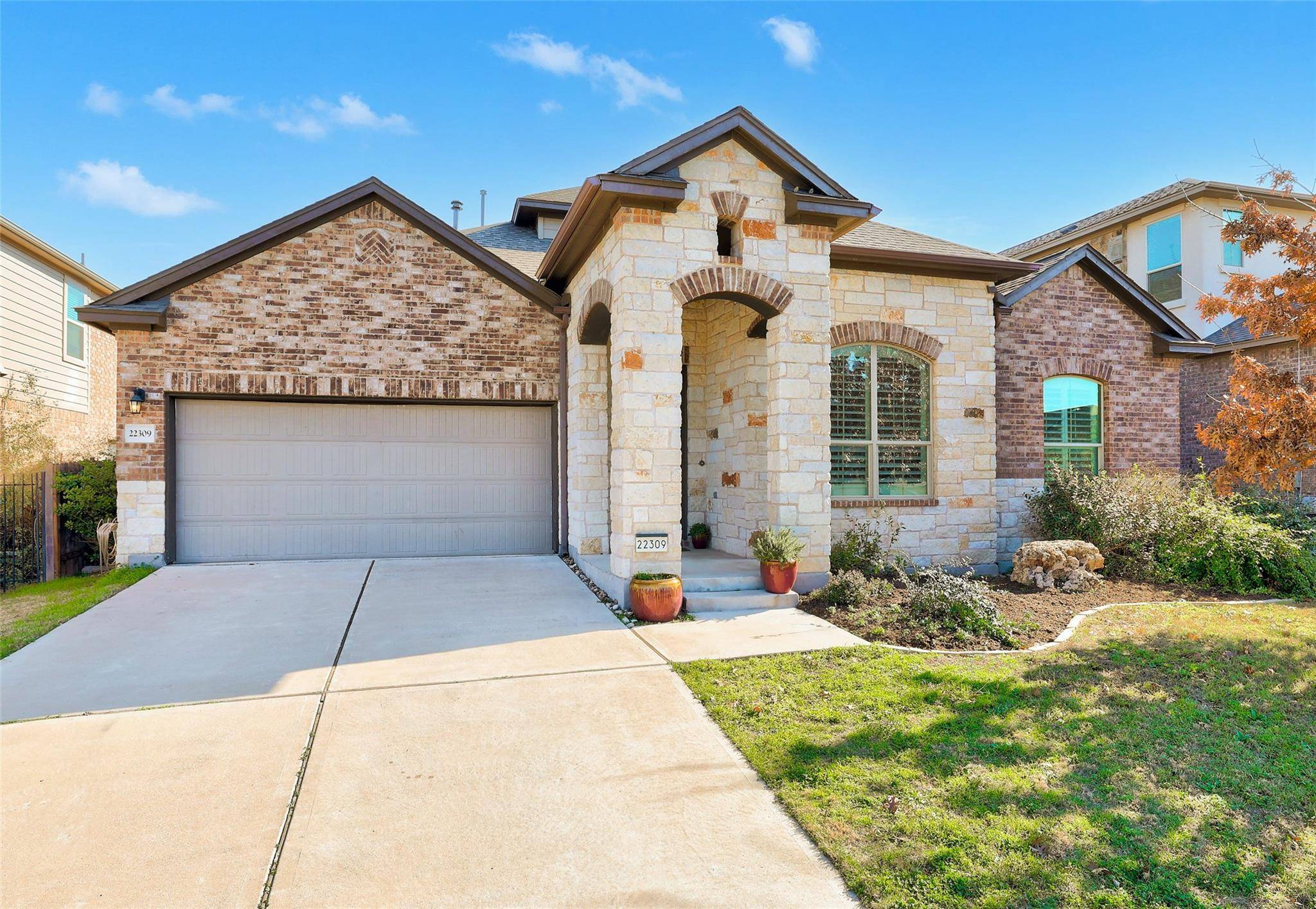22309 Verbena PKWY, Spicewood, TX 78669