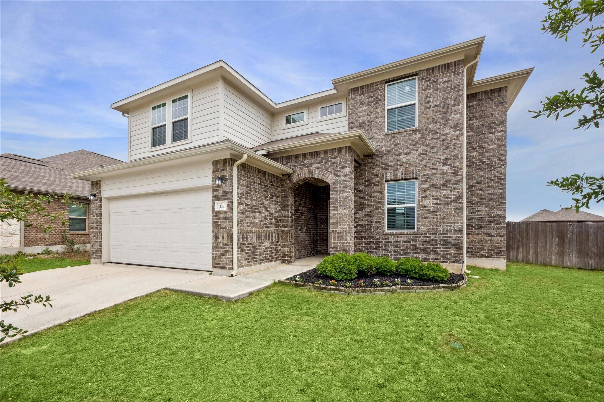 322 Algaroba LOOP, Buda, TX 78610