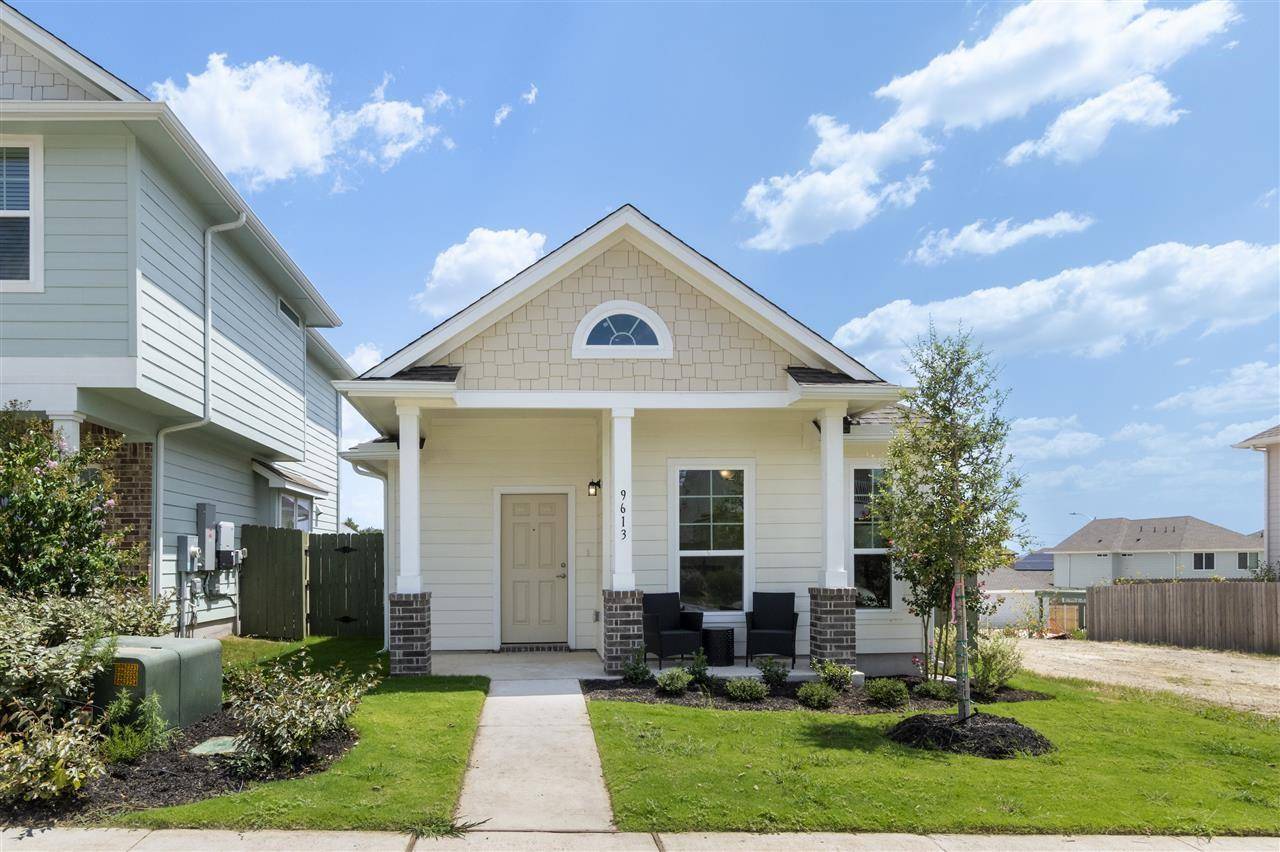9613 Morning Iris DR, Manor, TX 78653