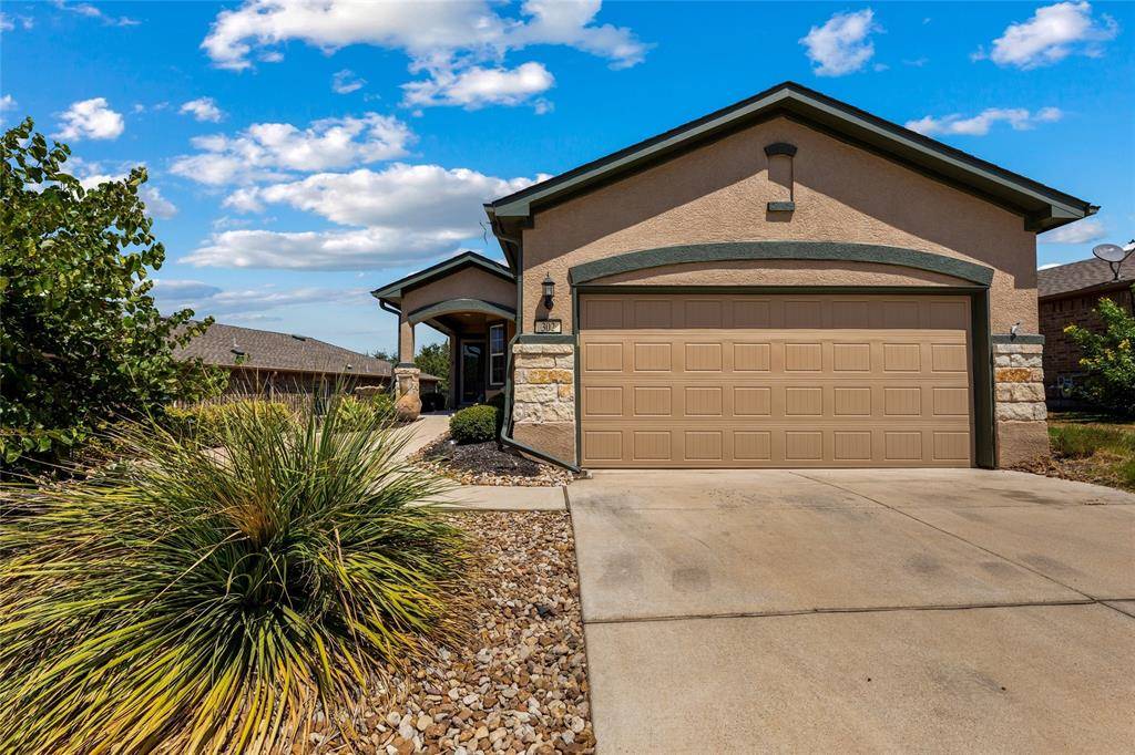 302 Kickapoo Creek LN, Georgetown, TX 78633