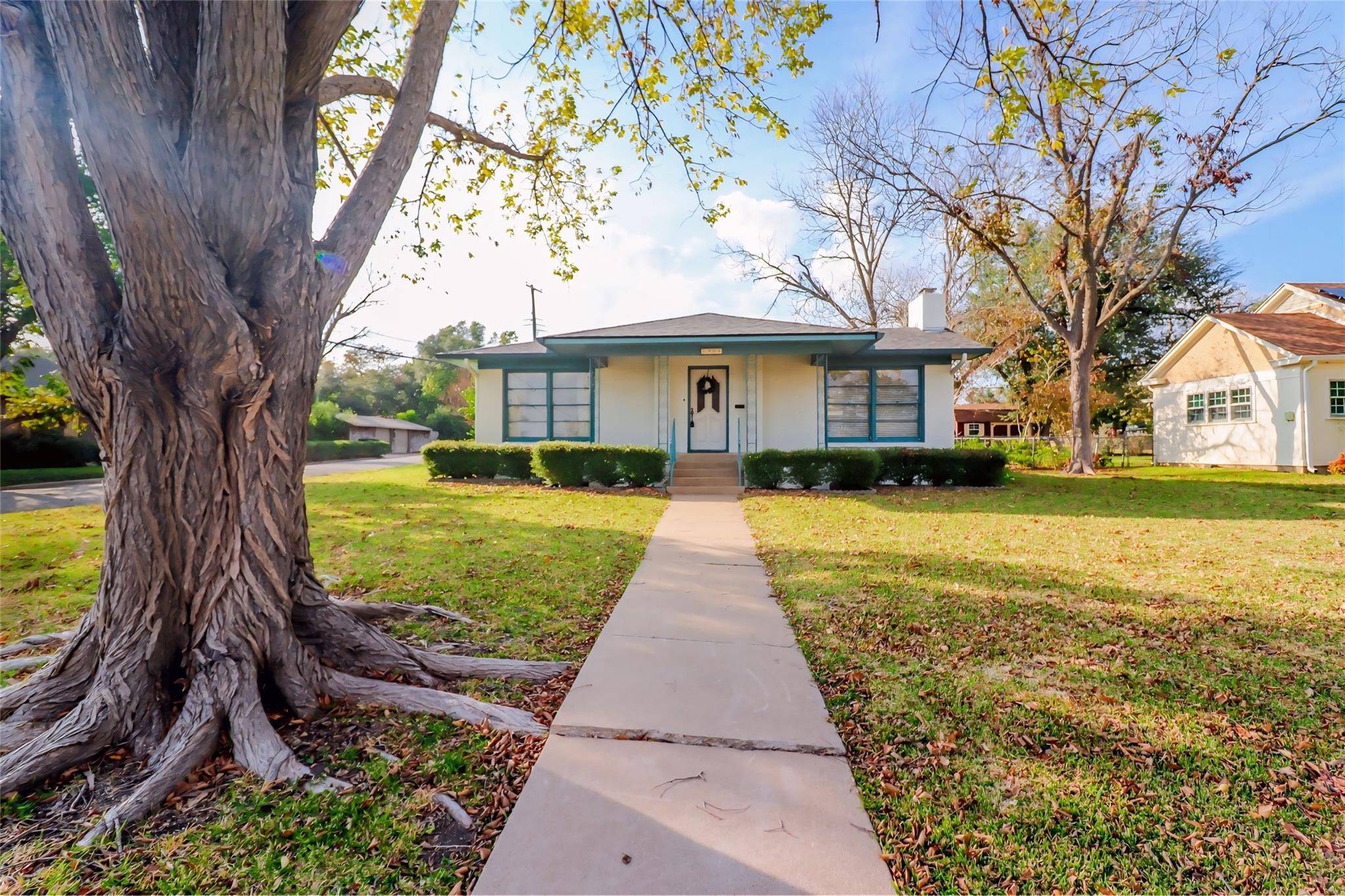 1902 N 7th ST, Temple, TX 76501