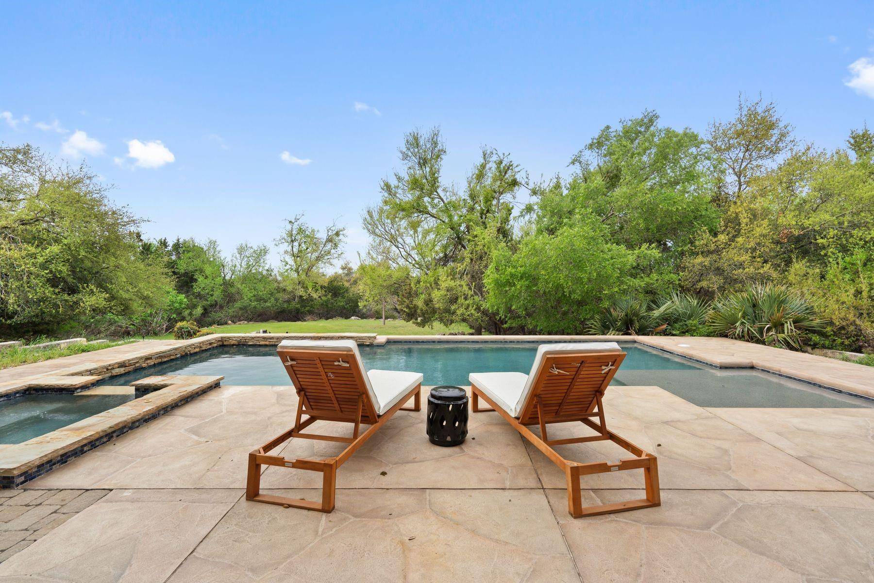 105 Diamond TRL, Georgetown, TX 78633