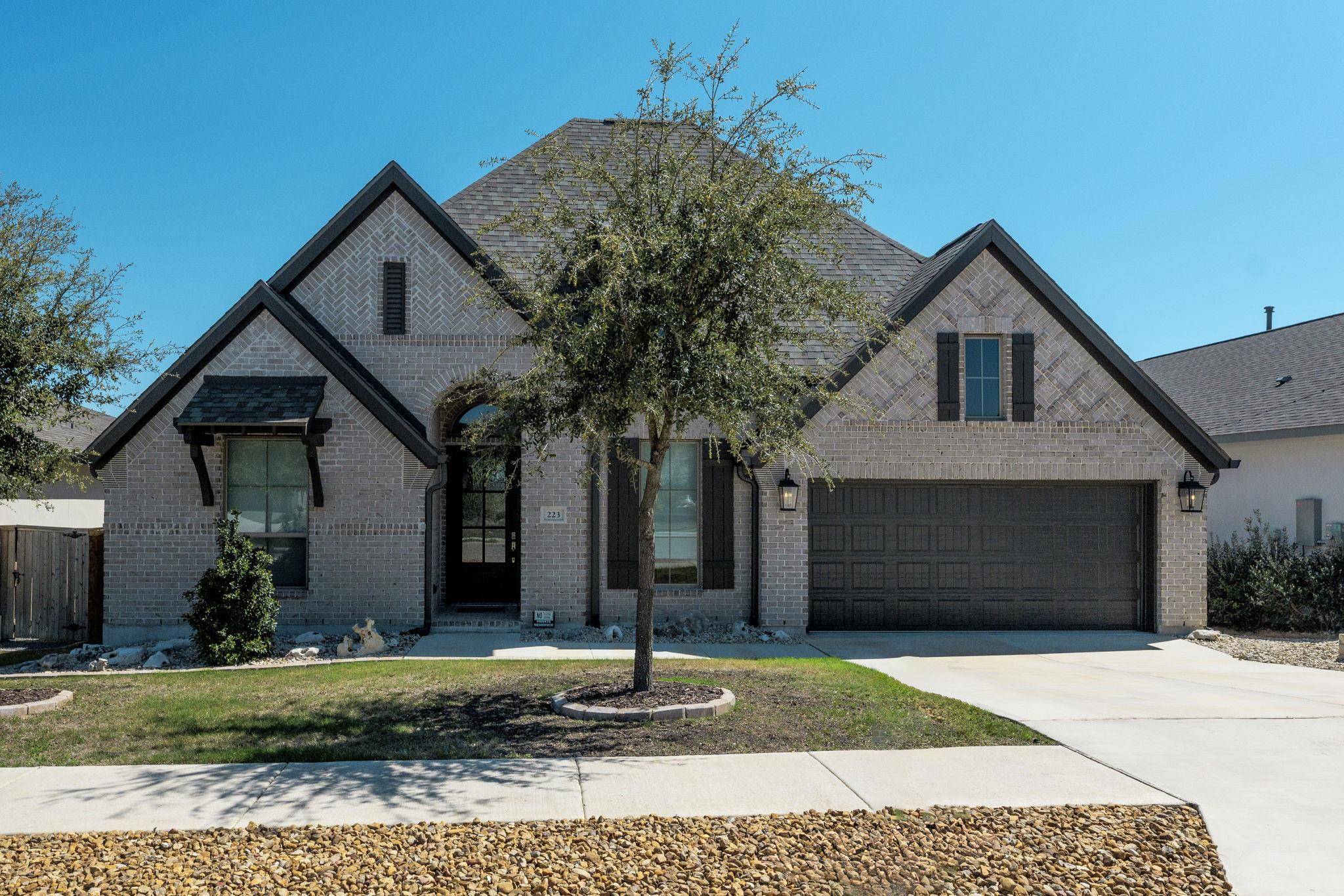 223 Trailing Lantana LN, San Marcos, TX 78666