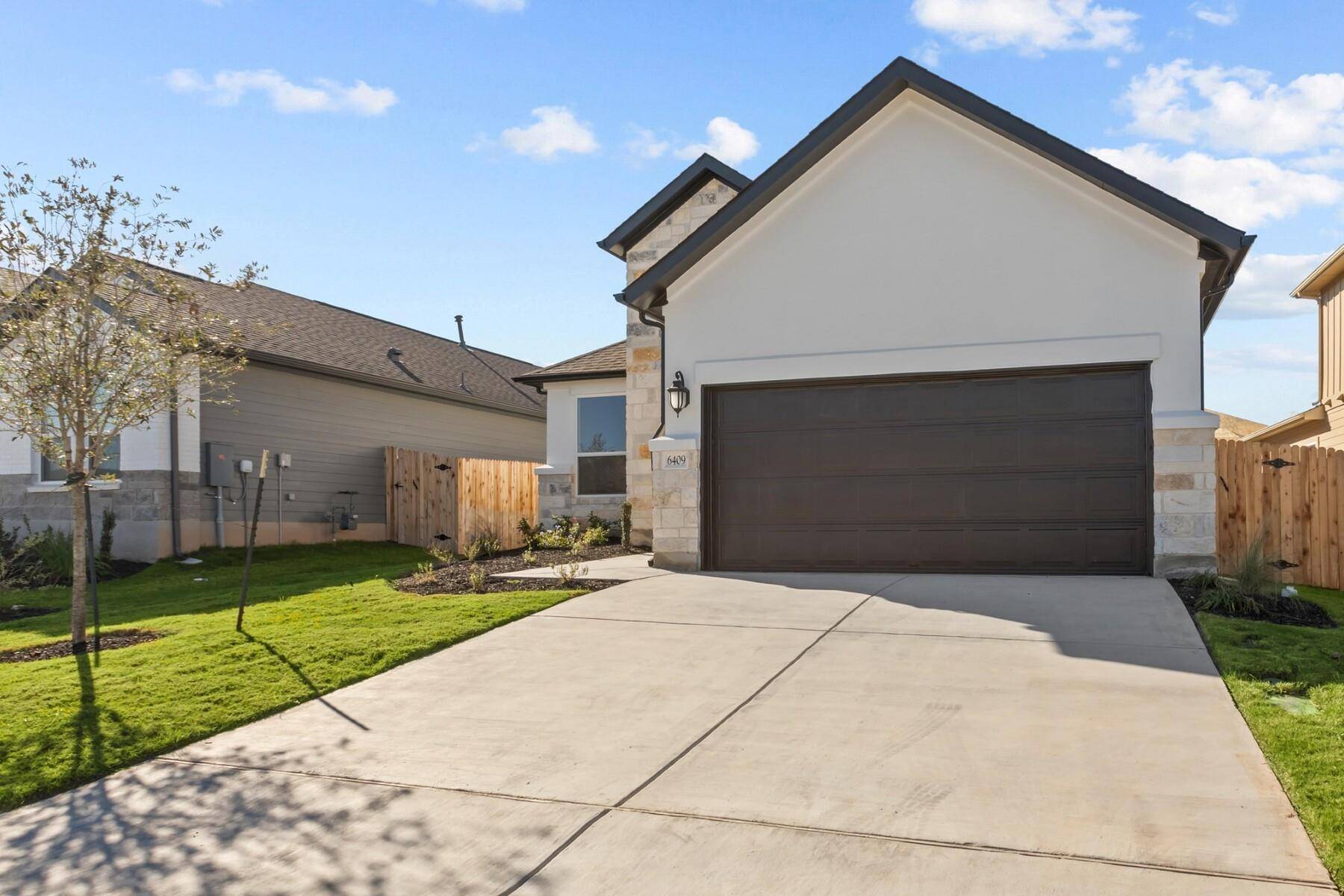 6409 Dragride RD, Buda, TX 78610