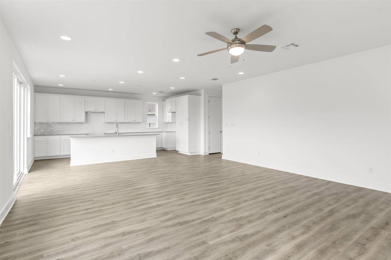 3821 Mesquite Valley RD, Georgetown, TX 78628