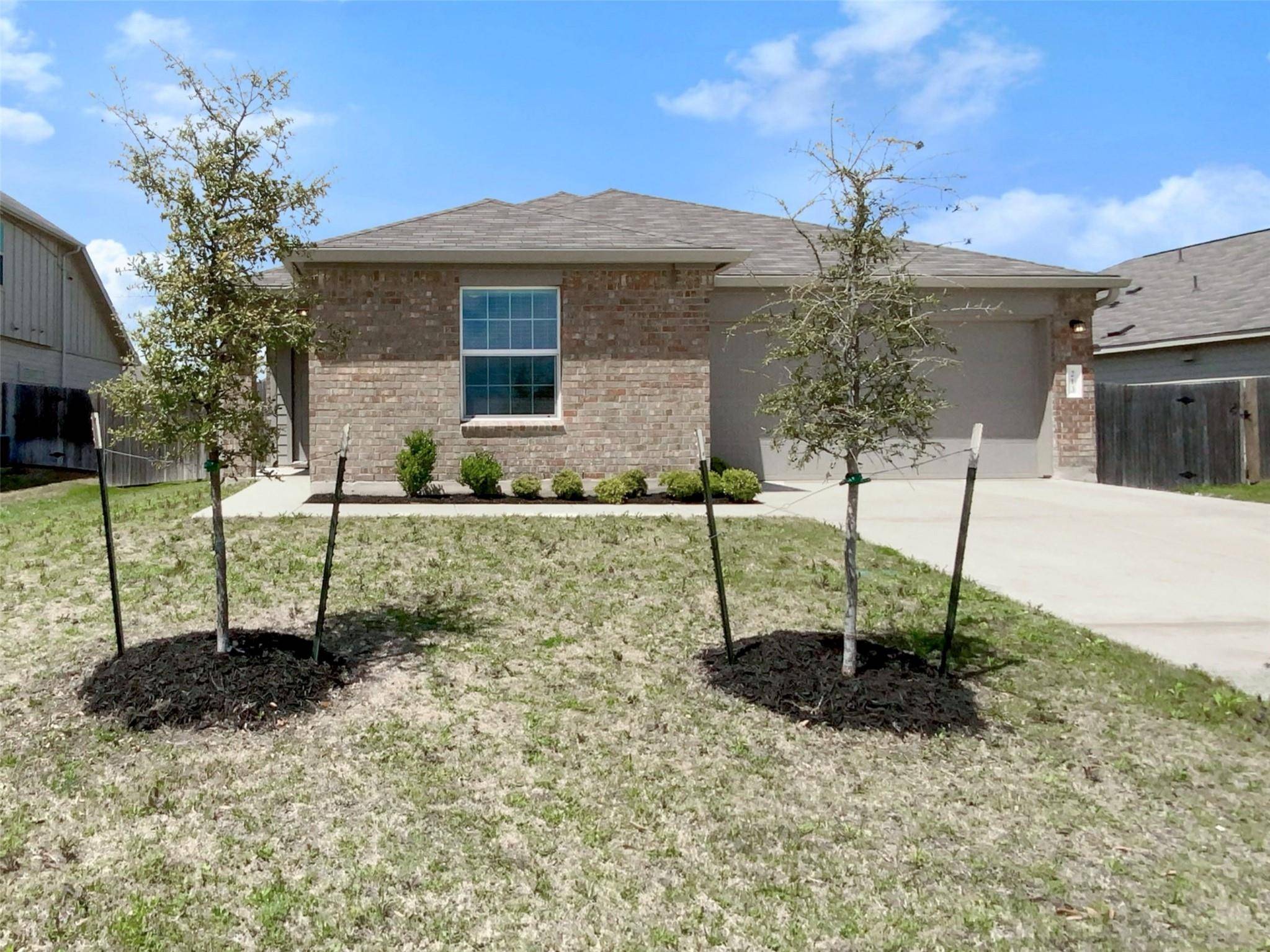 213 Balsam ST, Hutto, TX 78634