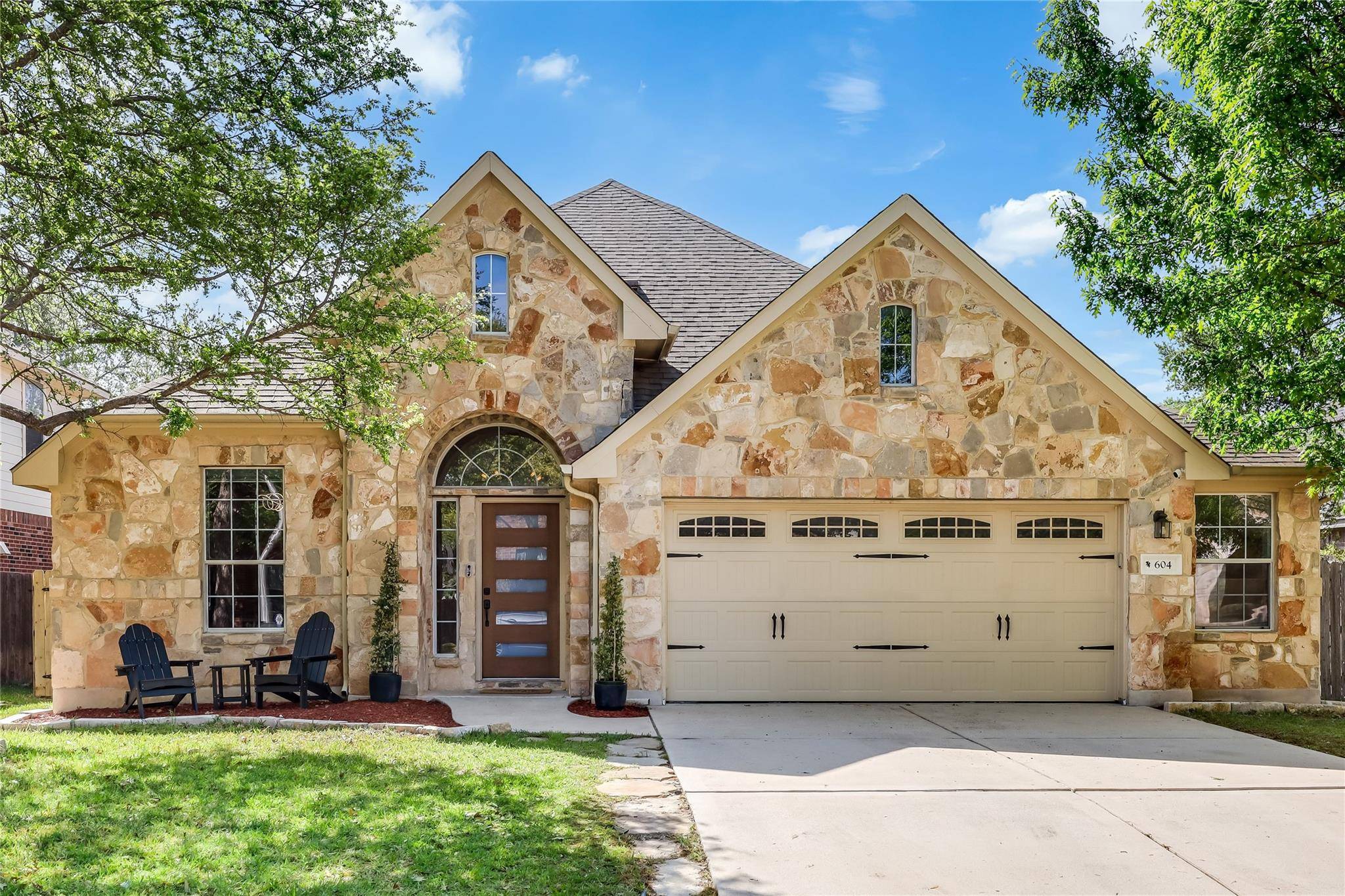 604 Pebblestone Walk DR, Cedar Park, TX 78613