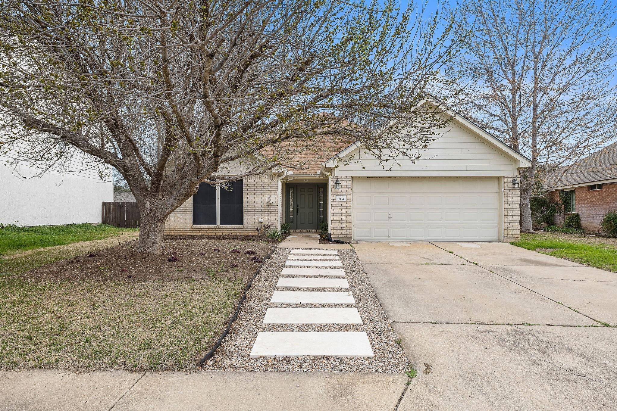 304 Bastian LN, Georgetown, TX 78626