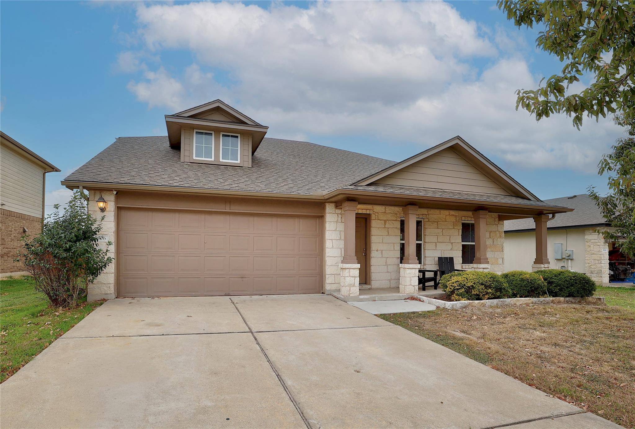 606 Creston ST, Hutto, TX 78634
