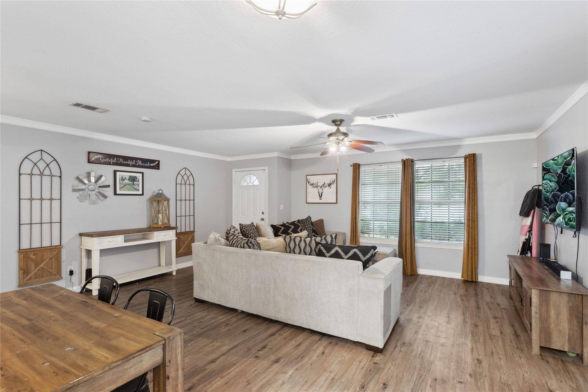 113 Johnny Hall DR, Kyle, TX 78640