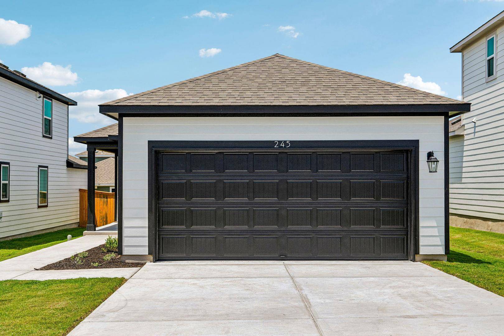 245 Firefox WAY, Jarrell, TX 76537