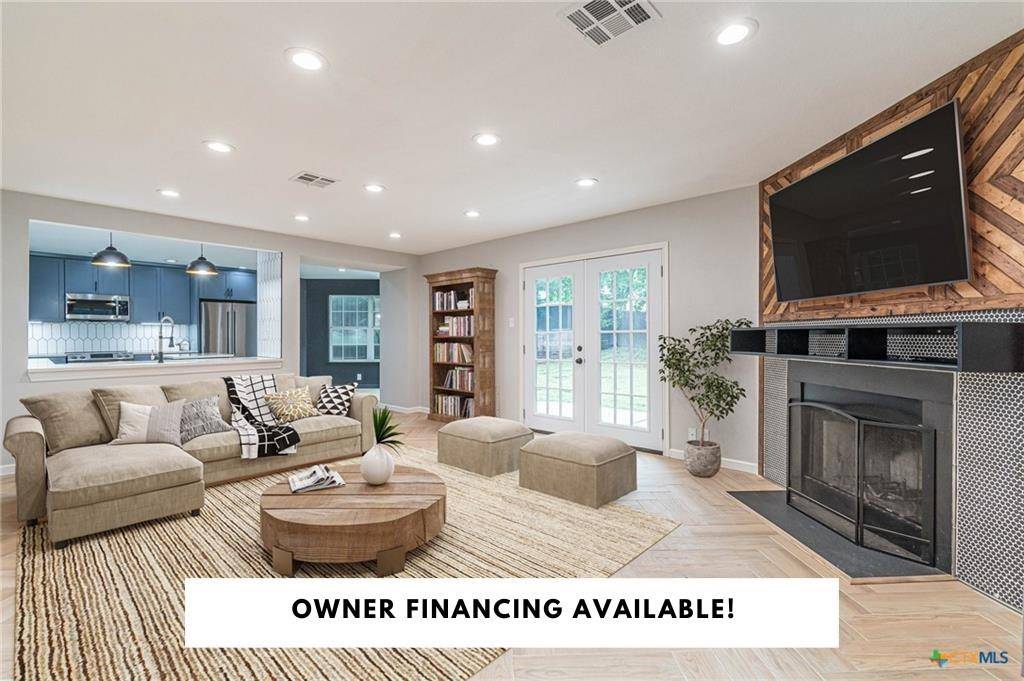 1418 Meadow PKWY, San Marcos, TX 78666