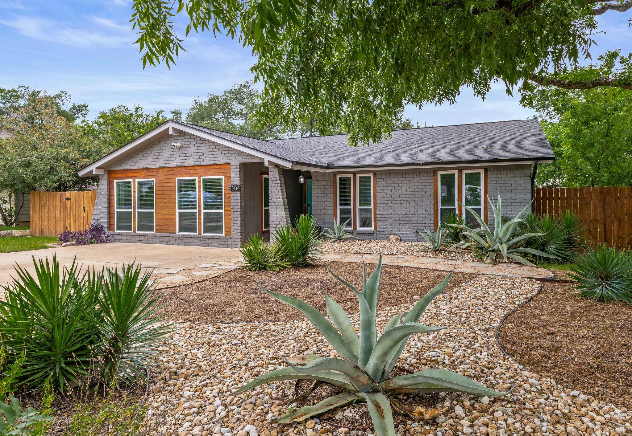 9604 Newberry DR, Austin, TX 78729