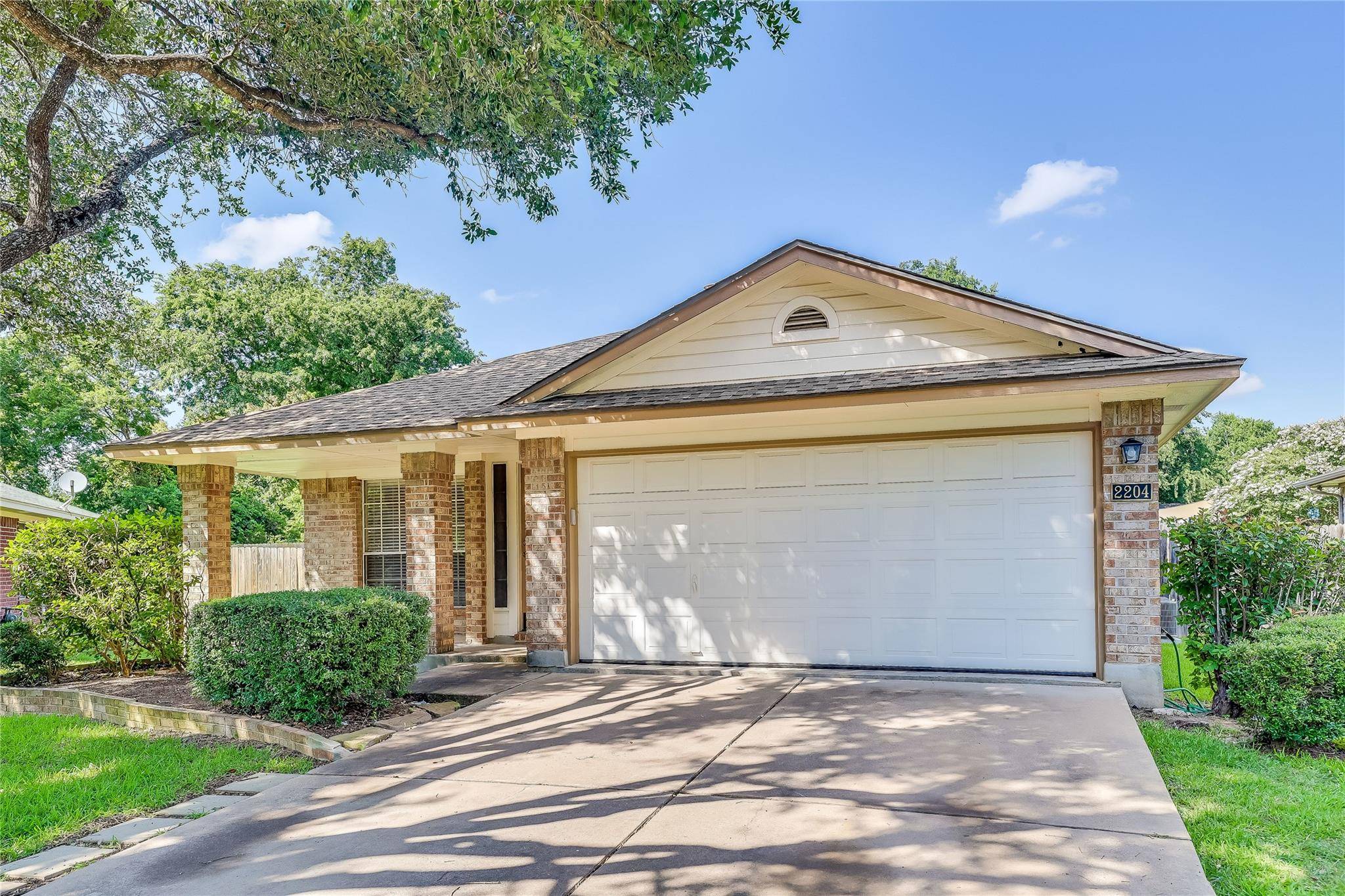 2204 Joshua CV, Round Rock, TX 78665