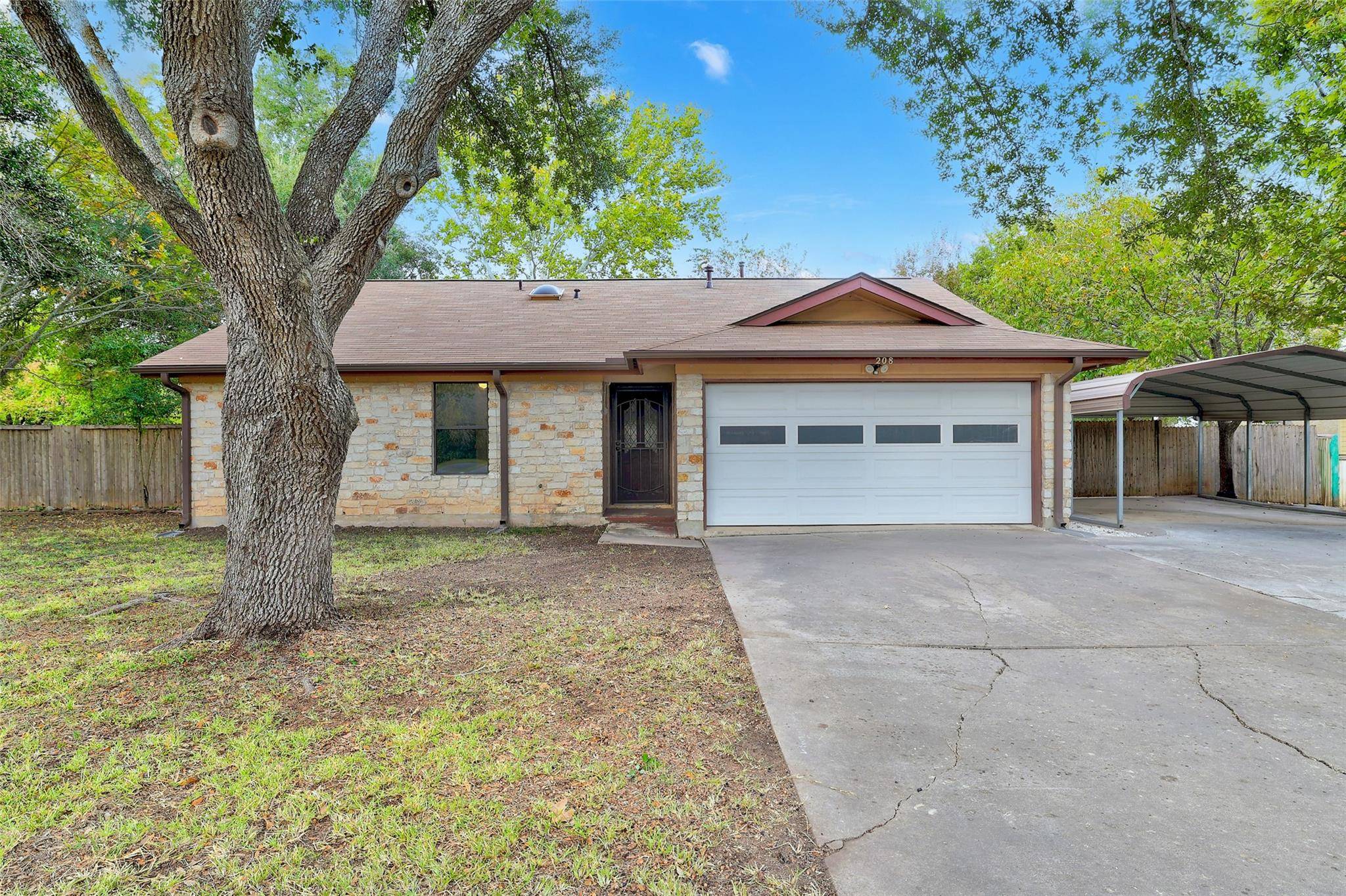 208 Arikara ST, Buda, TX 78610