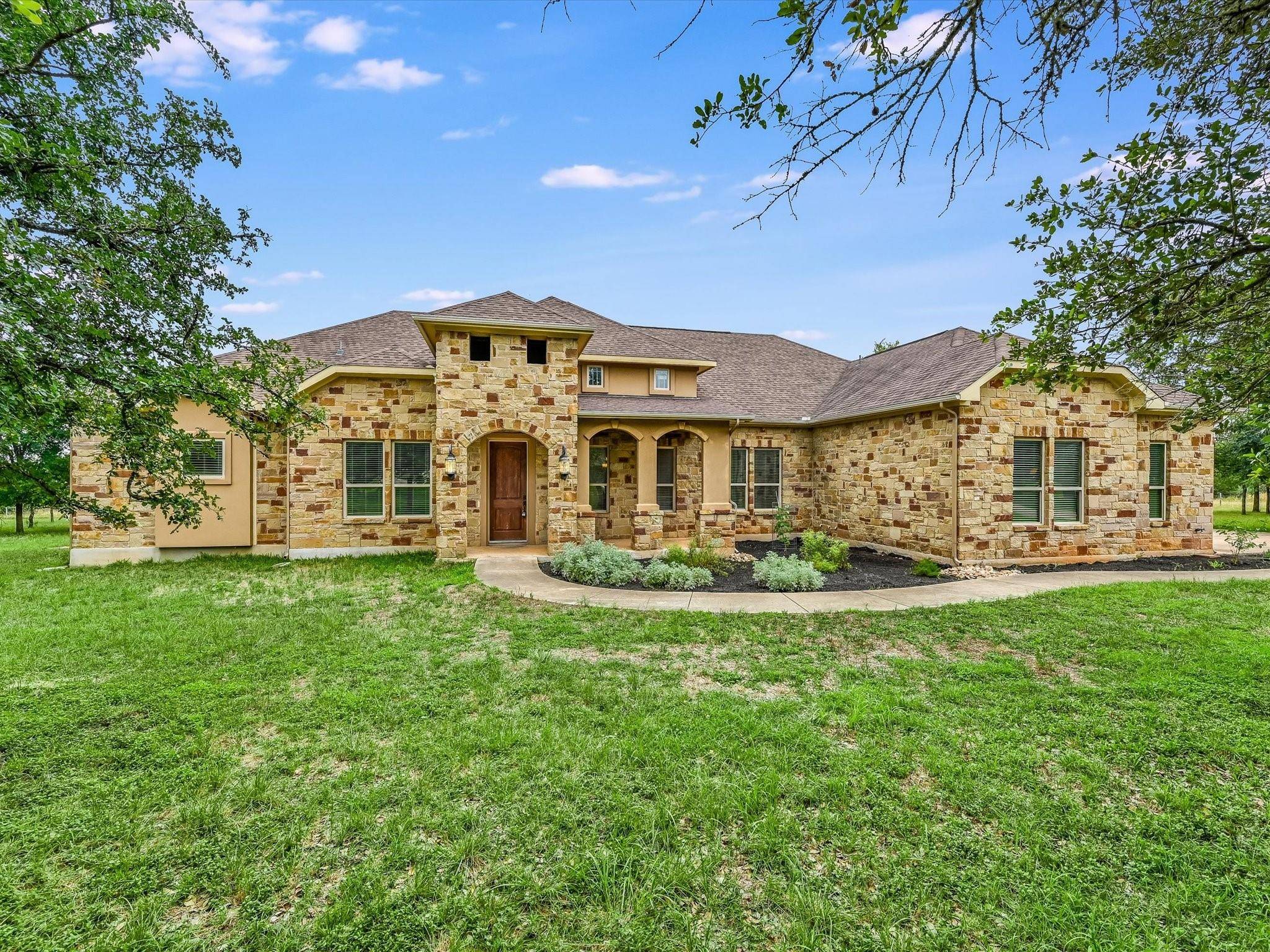 390 Teal LN, Kyle, TX 78640