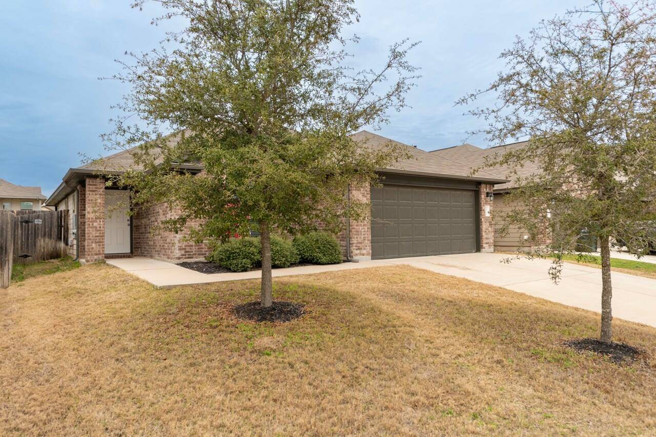 172 Noddy RD, Buda, TX 78610
