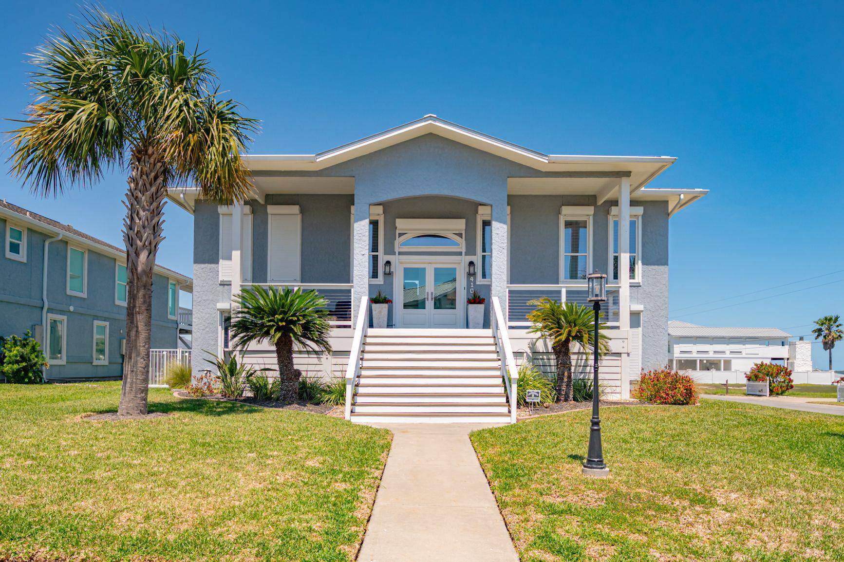 410 Captains CV, Rockport, TX 78382