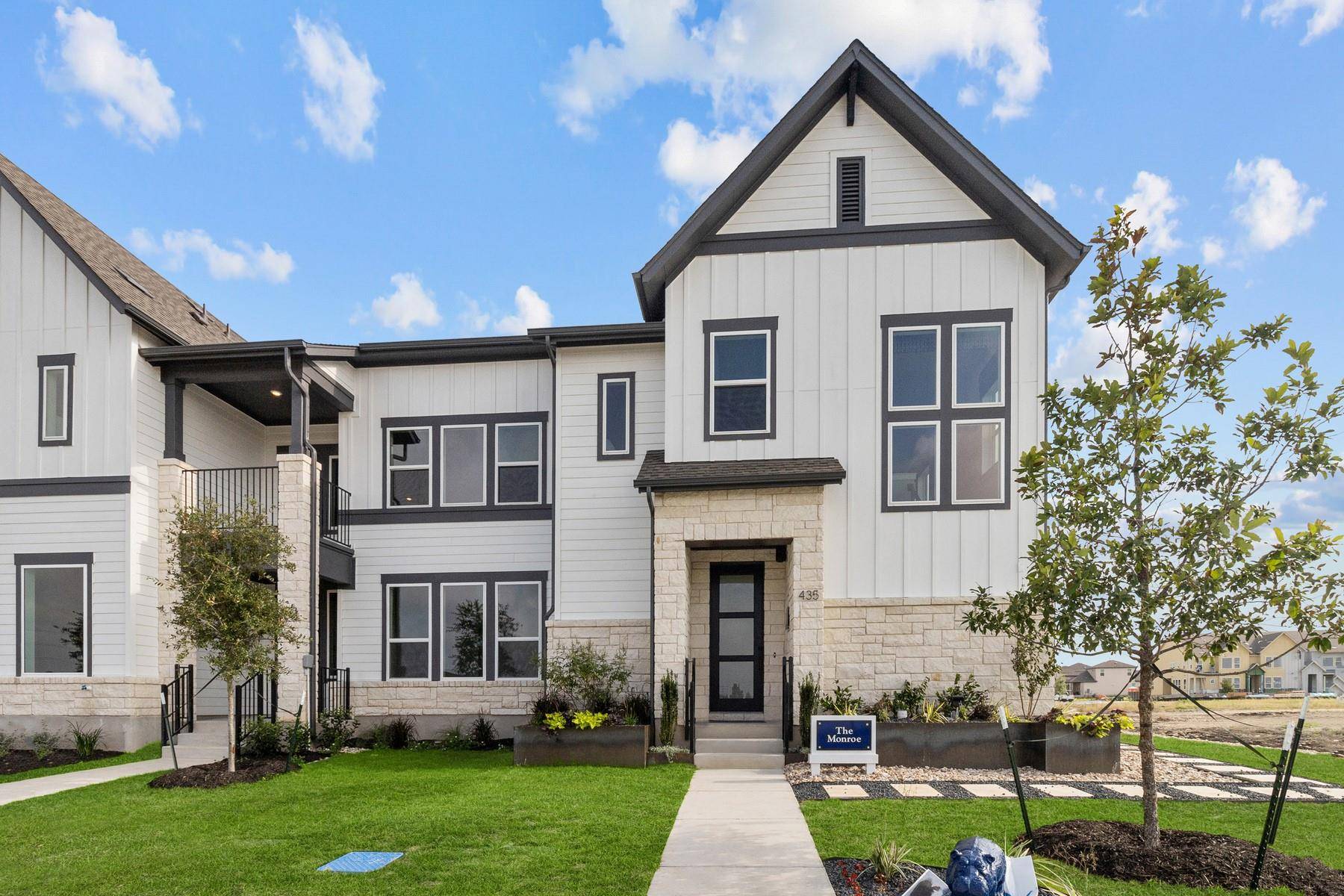 411 Emory Crossing BLVD, Hutto, TX 78634