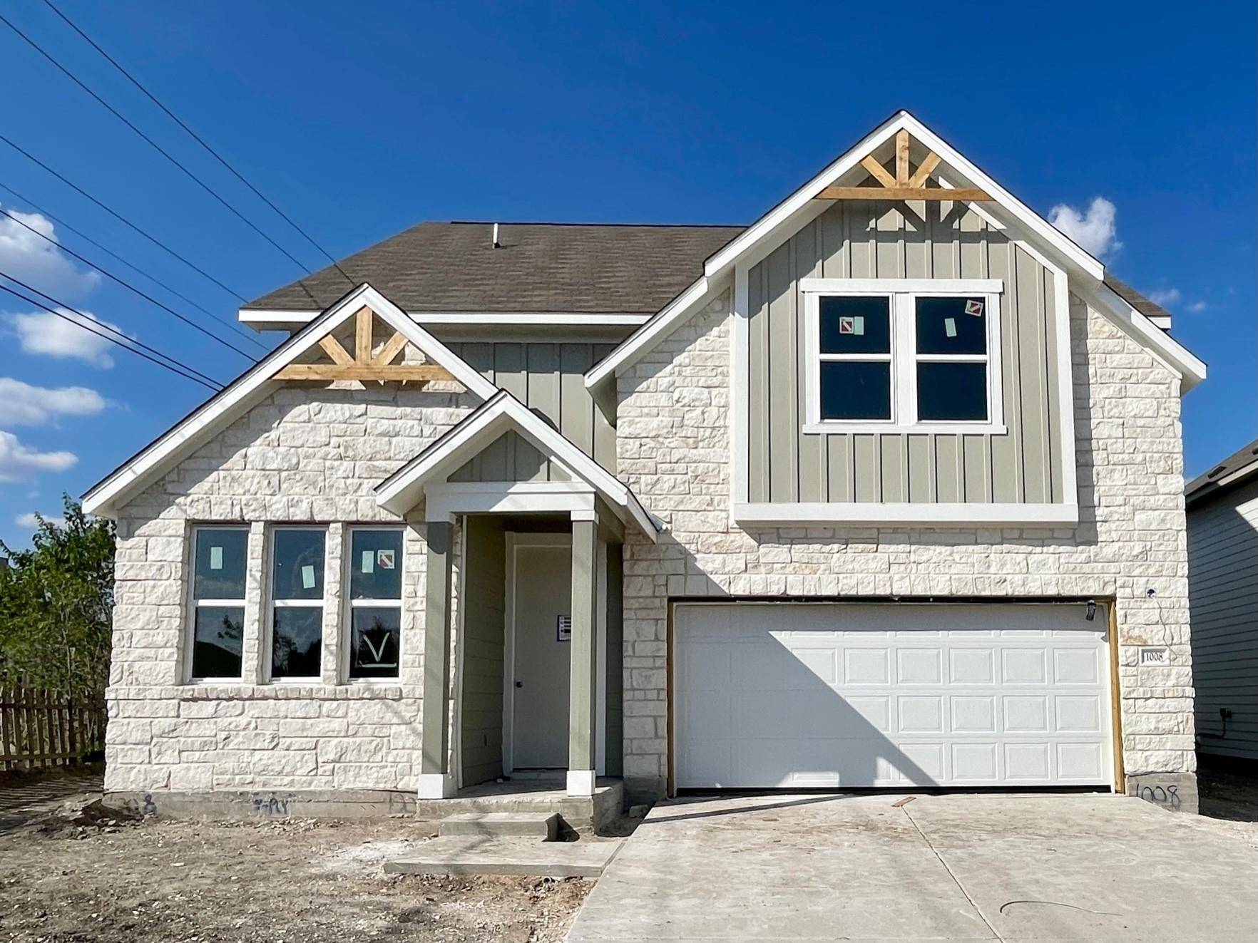 1008 Pinyon CV, Hutto, TX 78634