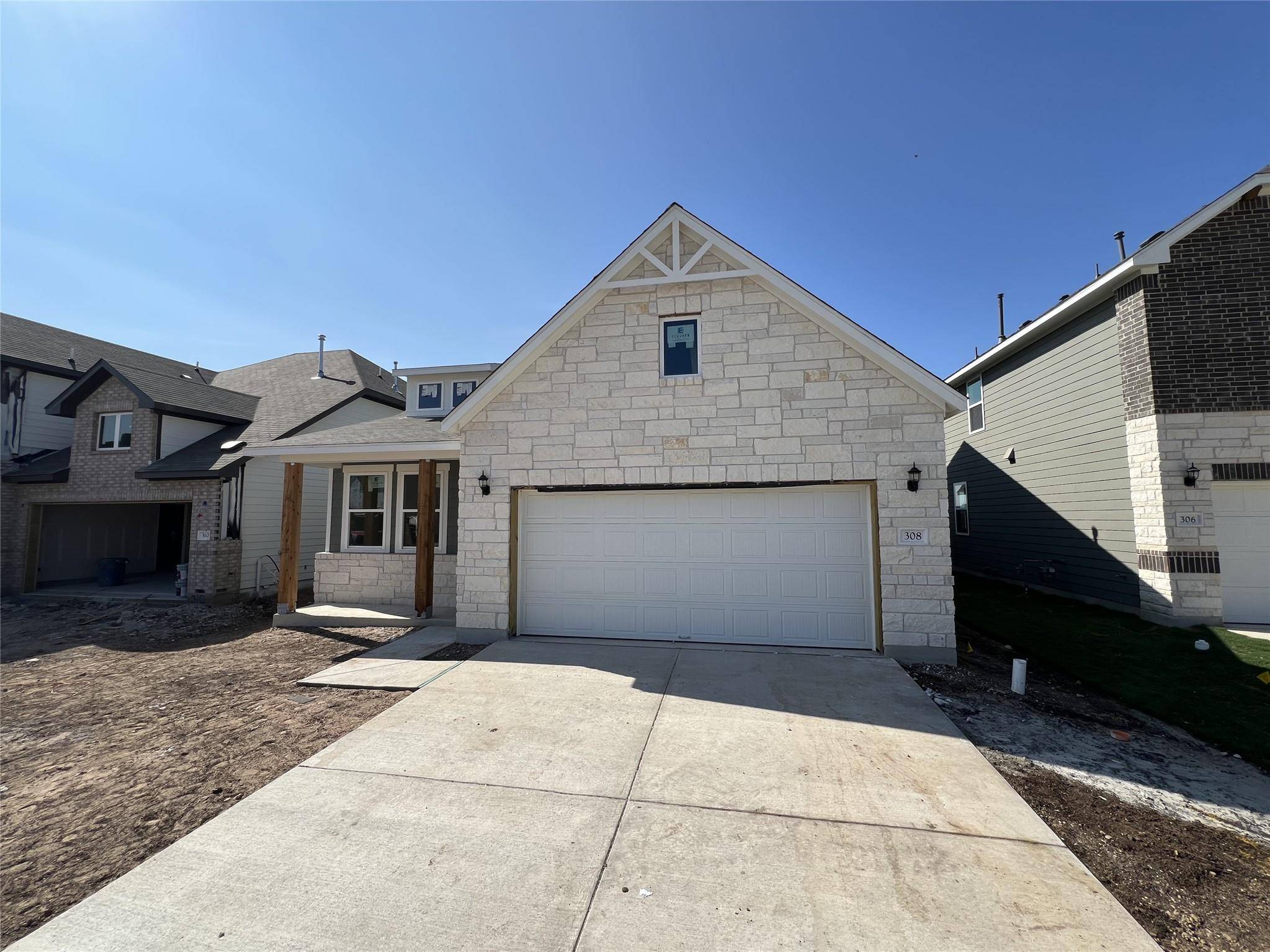 308 Willow Heights DR, Hutto, TX 78634