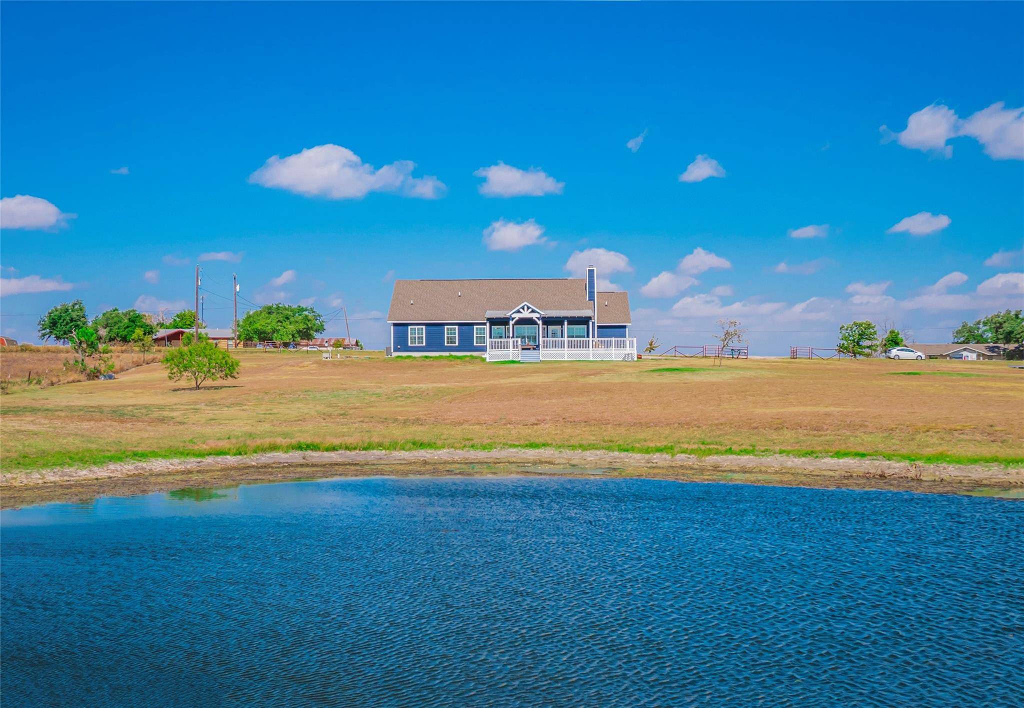 1885 County Road 452, Taylor, TX 76574
