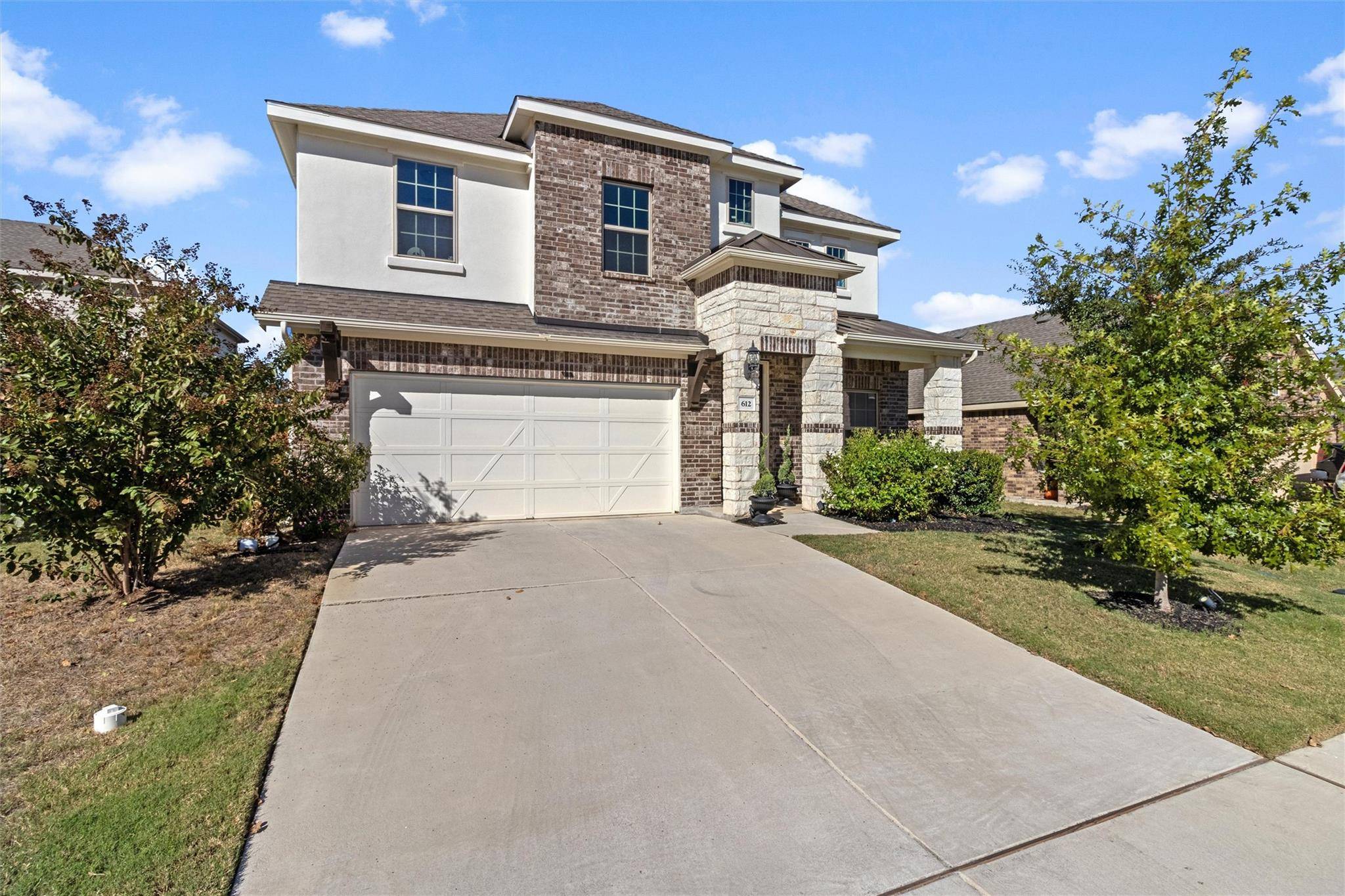 612 Pheasant Hill LN, Georgetown, TX 78628