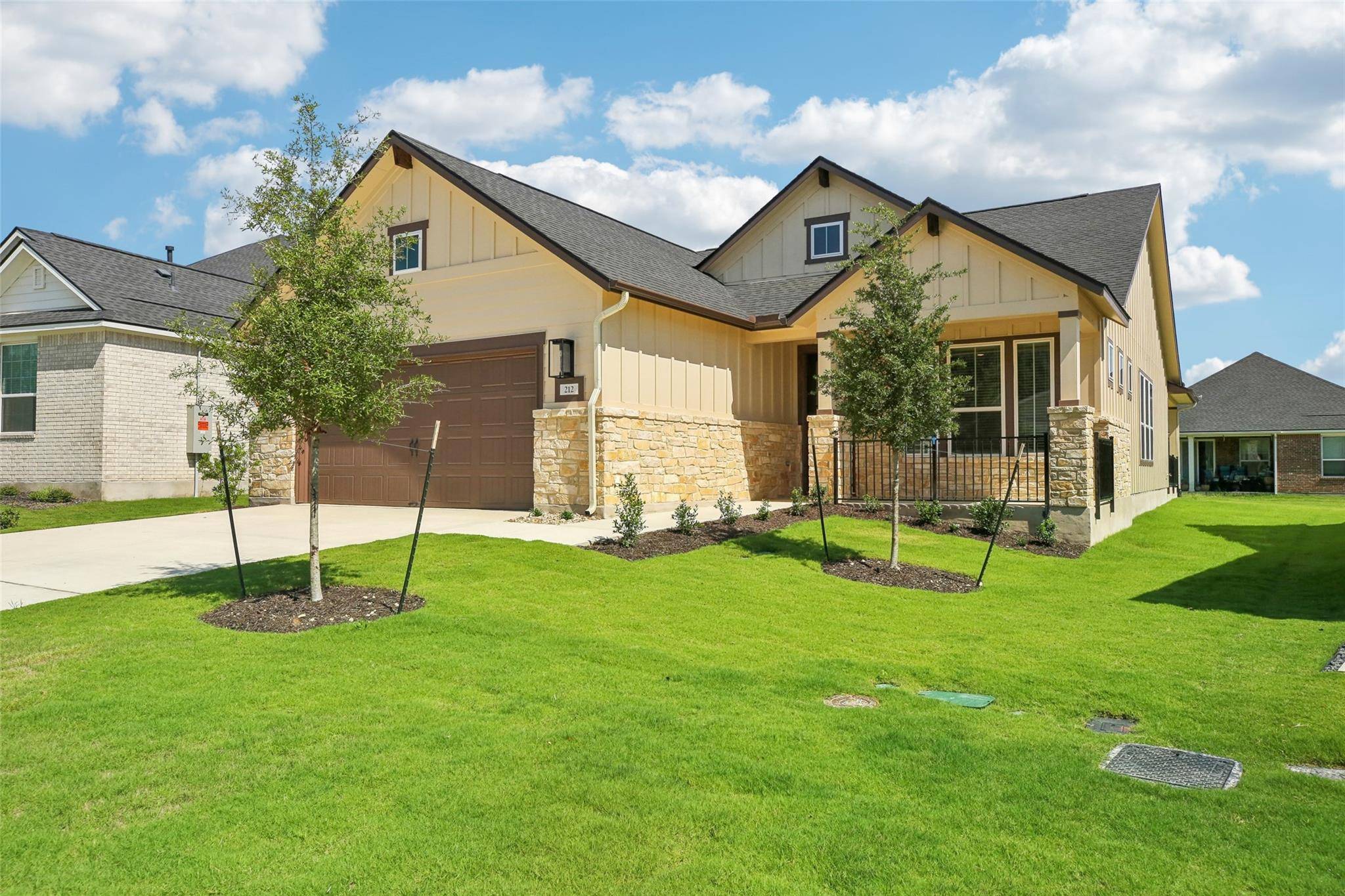 212 Trotting Bear LN, San Marcos, TX 78666