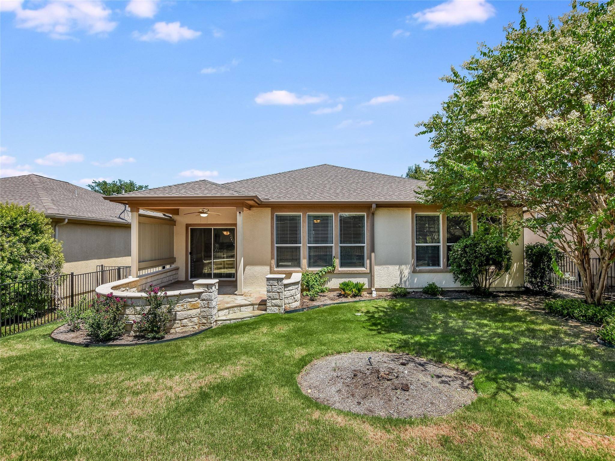 711 Apache Mountain LN, Georgetown, TX 78633