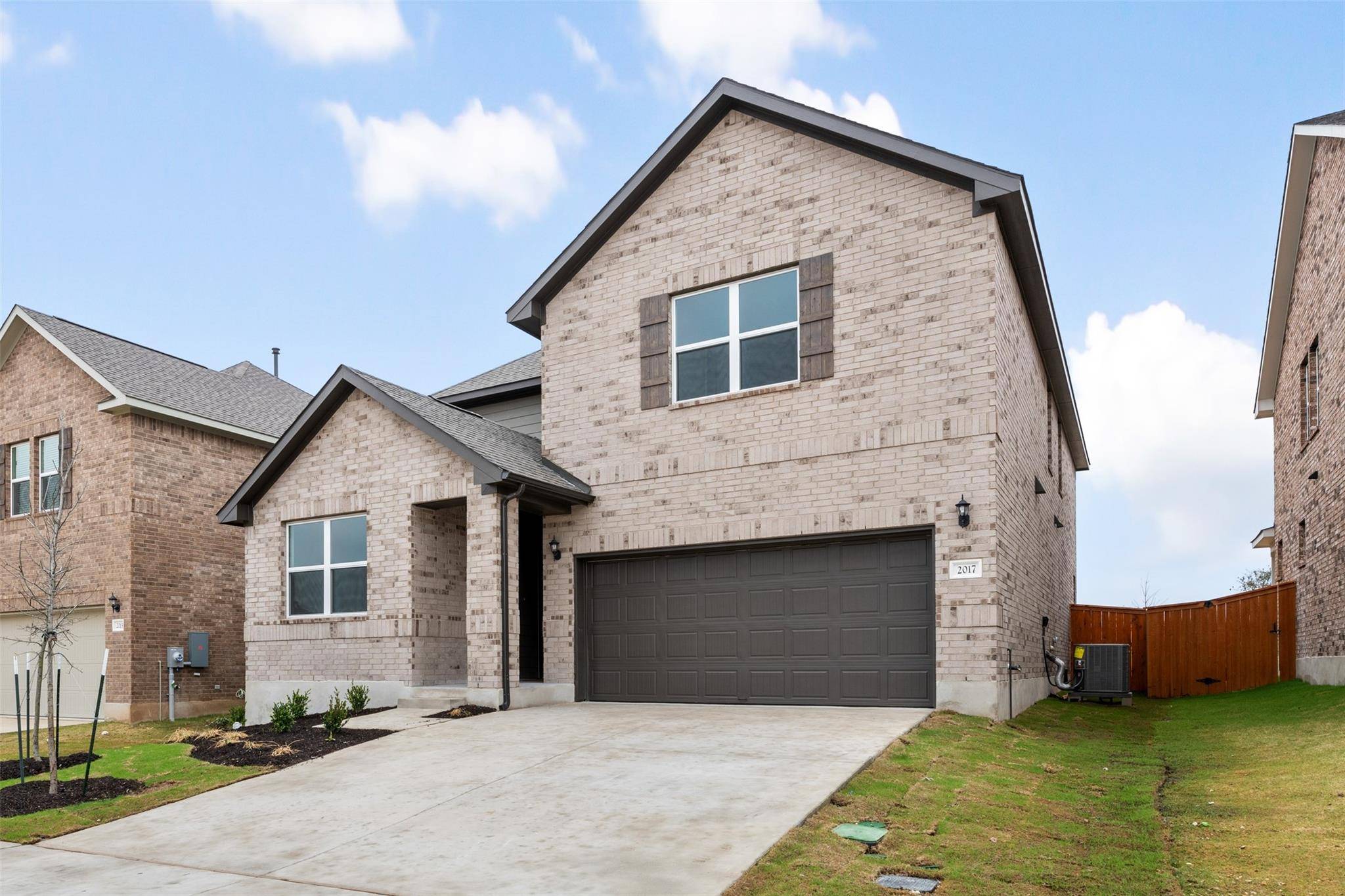 2017 Fannie RD, Georgetown, TX 78633