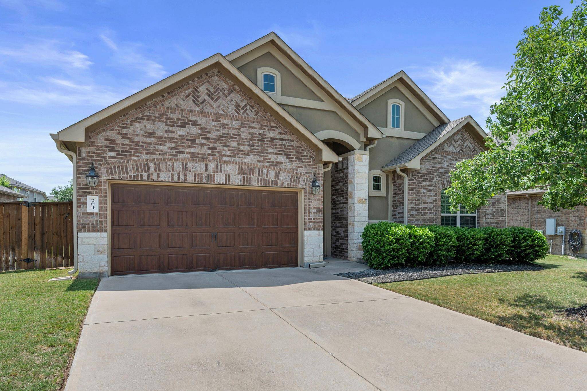 204 Brantley Lake LN, Georgetown, TX 78628