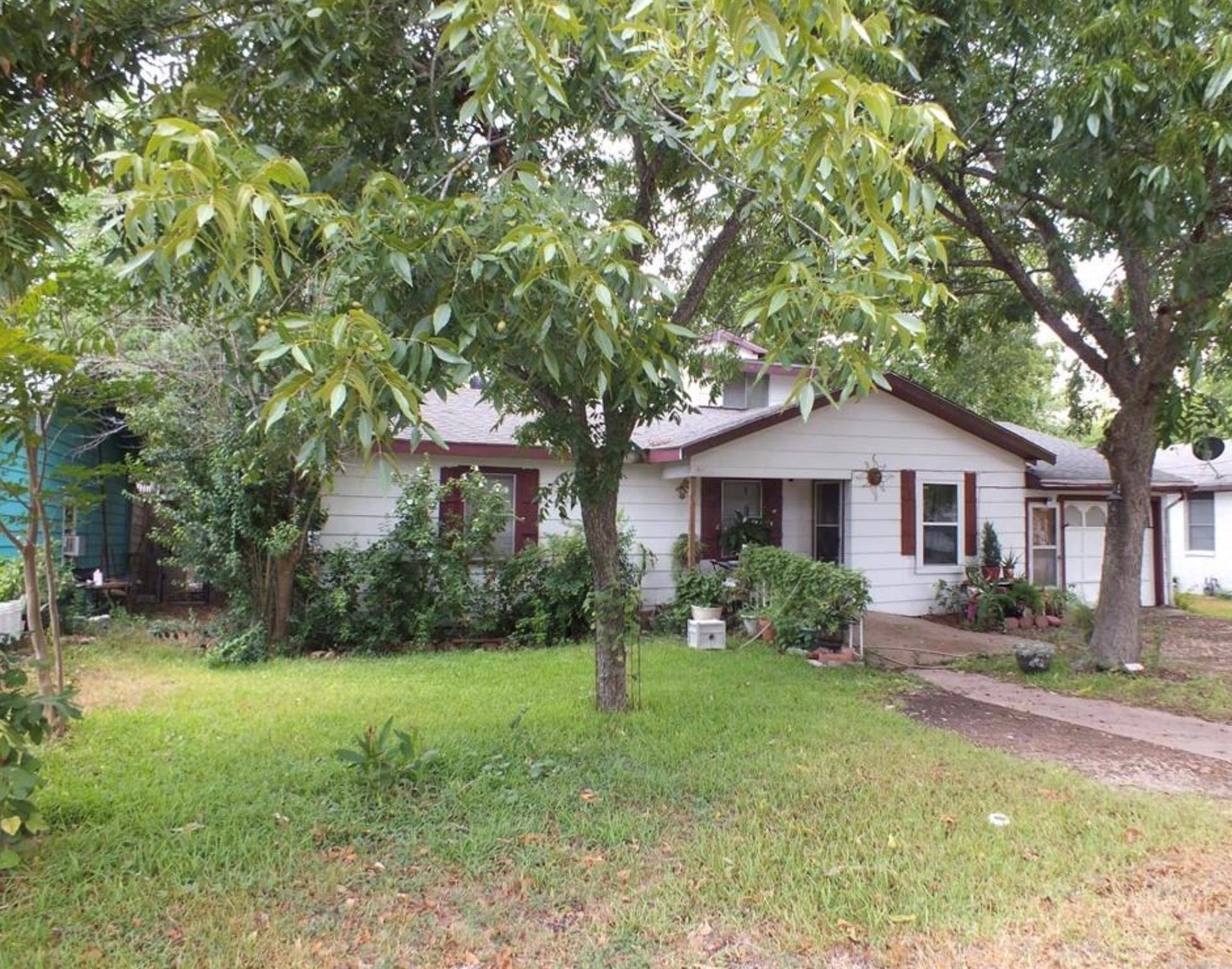 408 Hosack ST, Taylor, TX 76574