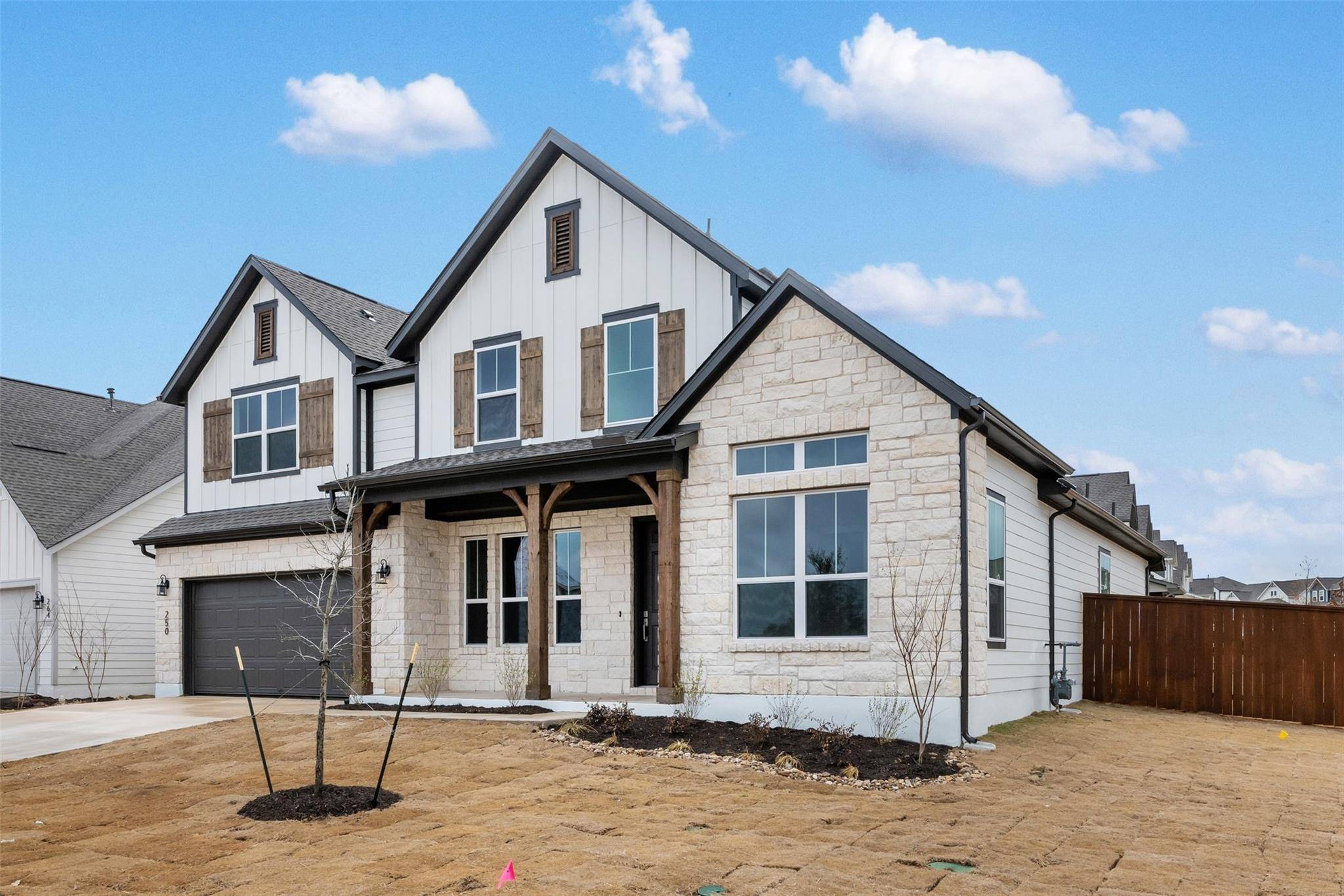 250 Sage Thrasher CIR, Dripping Springs, TX 78620