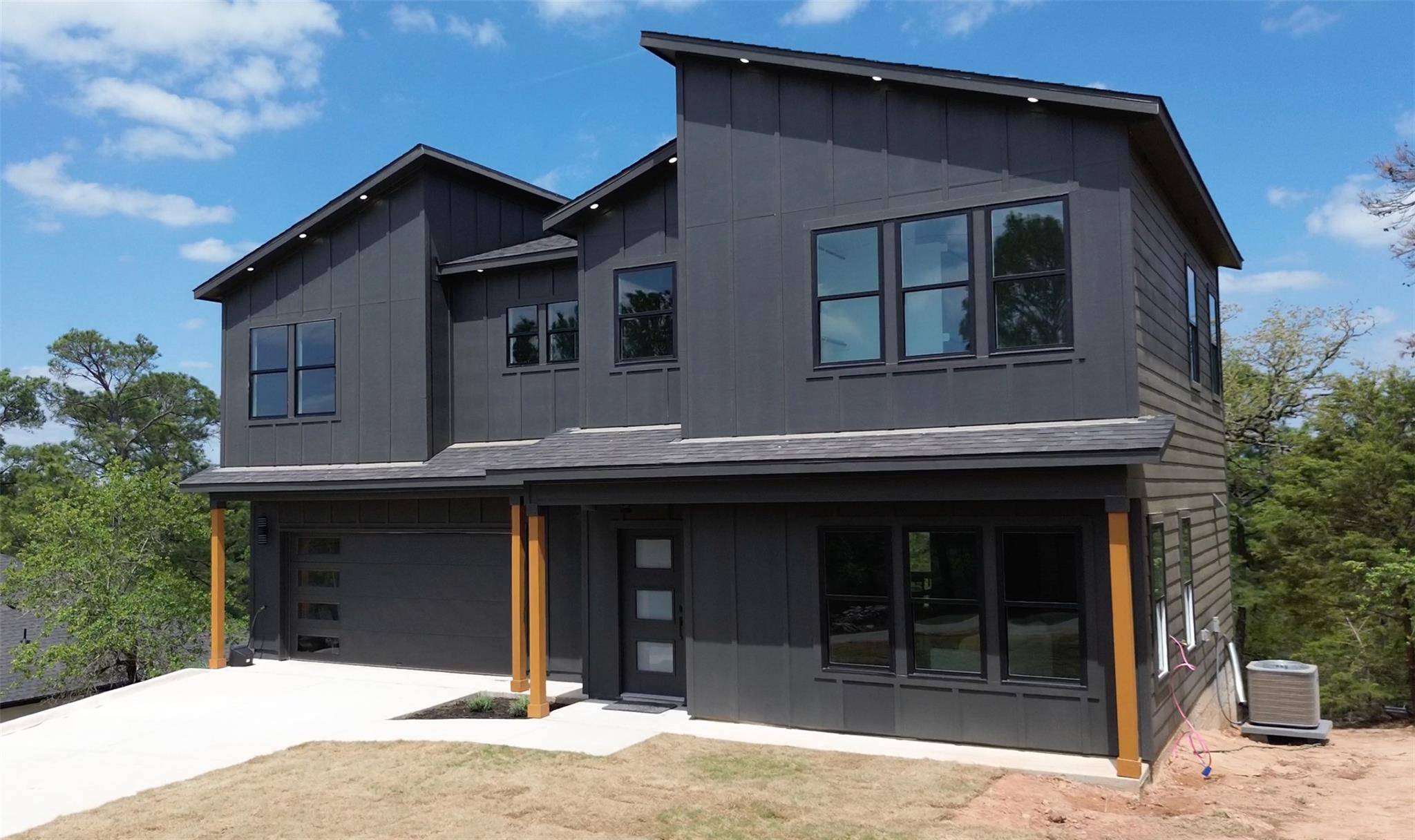 120 Kaelepulu DR, Bastrop, TX 78602