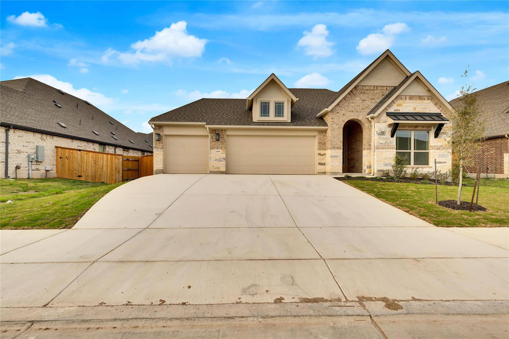 1108 Malibar LN, Georgetown, TX 78628