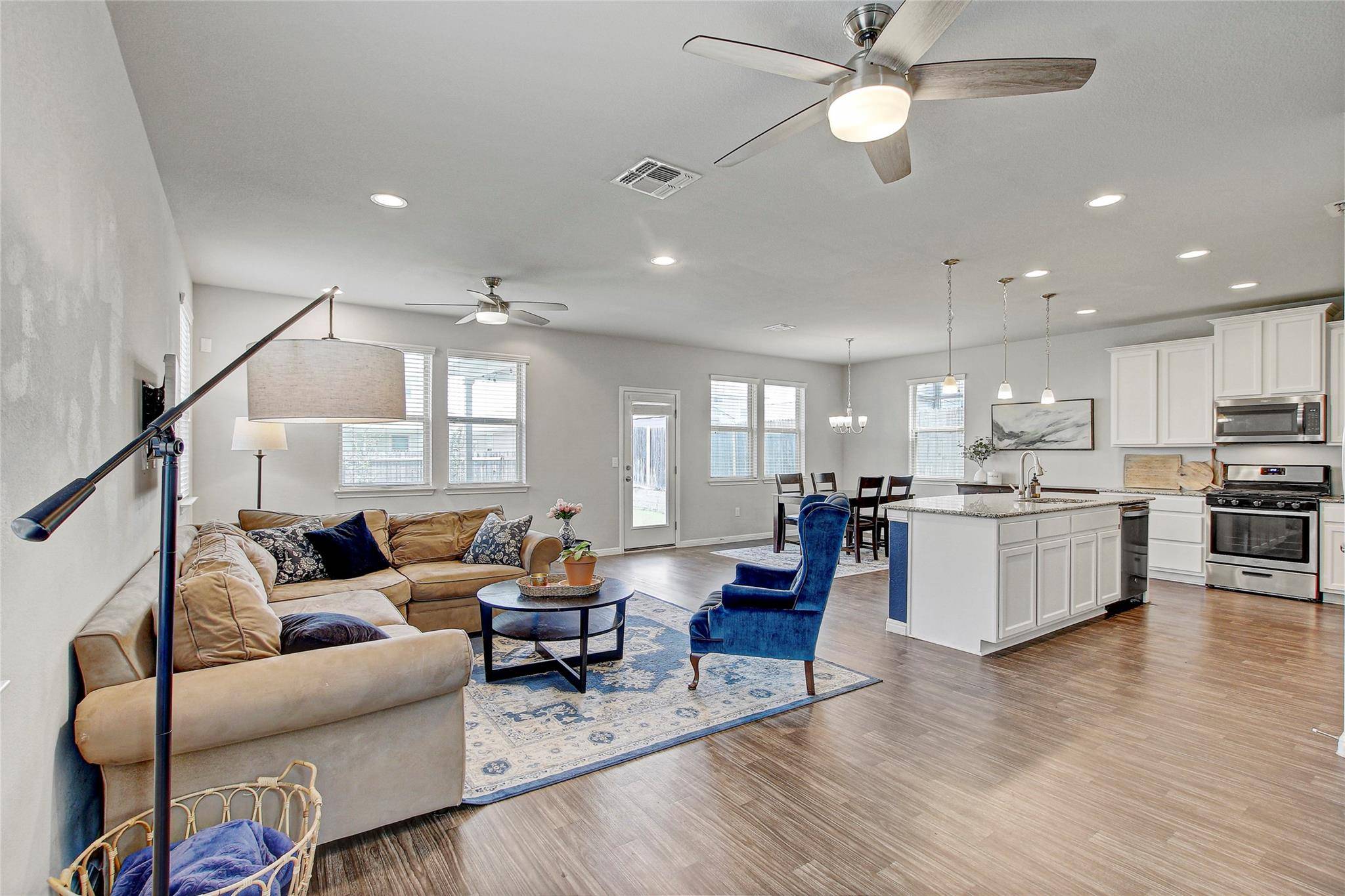 165 Wapiti RD, Buda, TX 78610