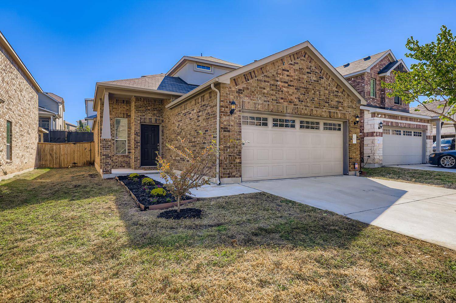 1050 Kenney Fort XING #5, Round Rock, TX 78665
