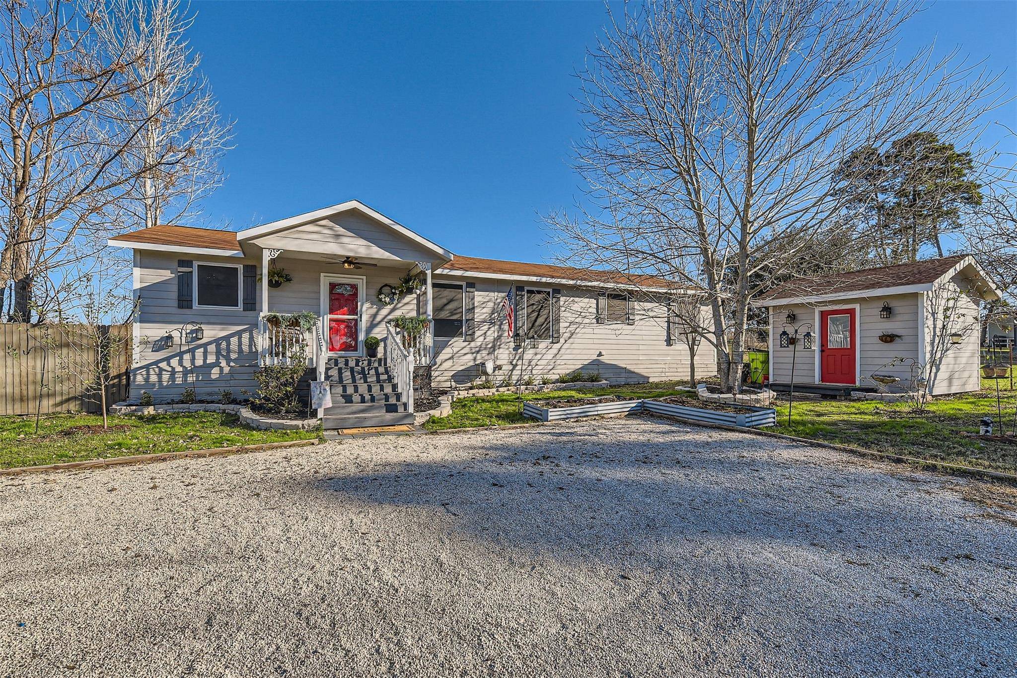252 Pine Hill LOOP, Bastrop, TX 78602