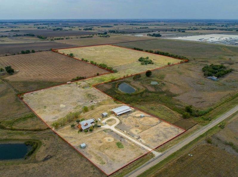 4100 County Rd 404, Taylor, TX 76574
