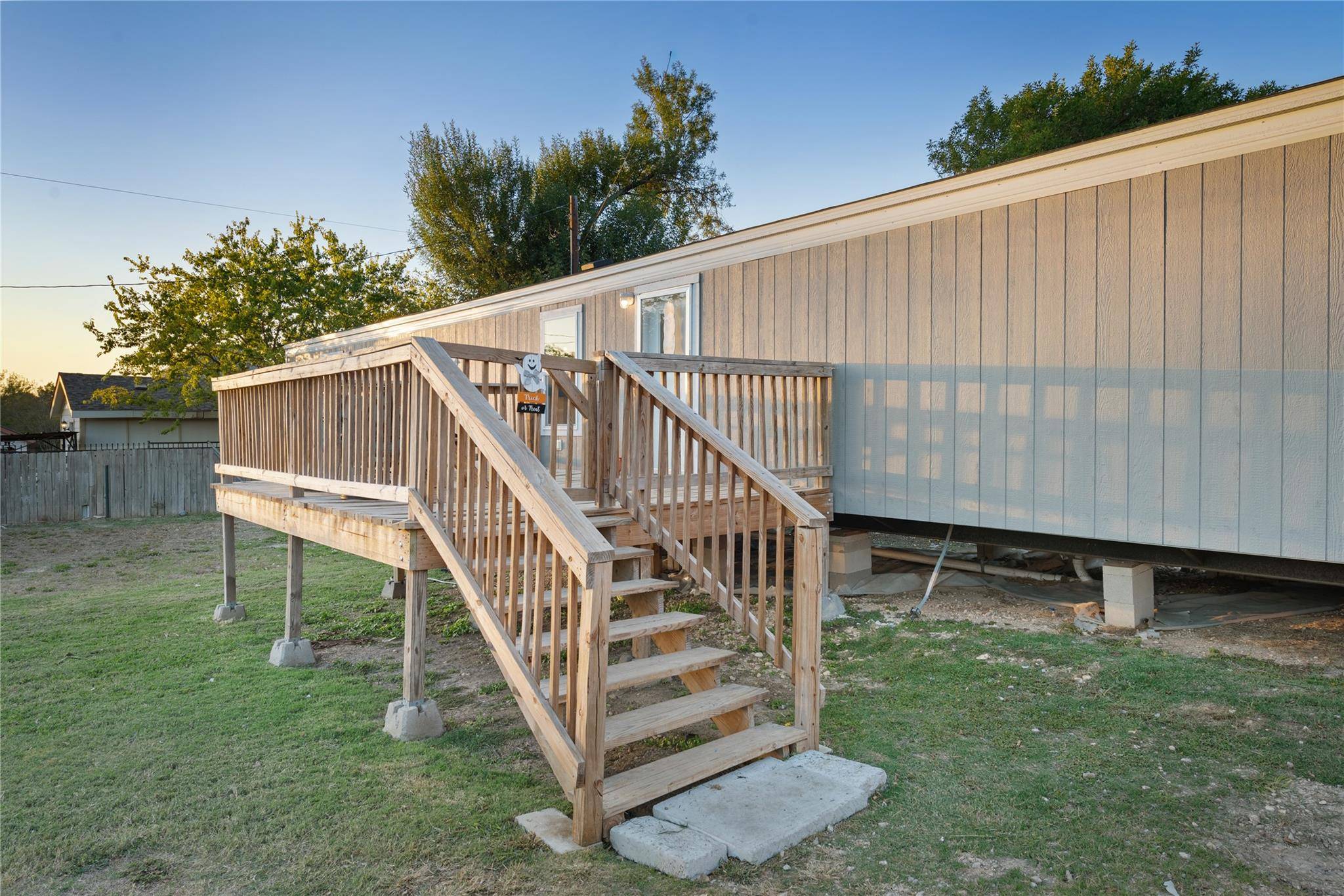 304 Regina DR, Buda, TX 78610