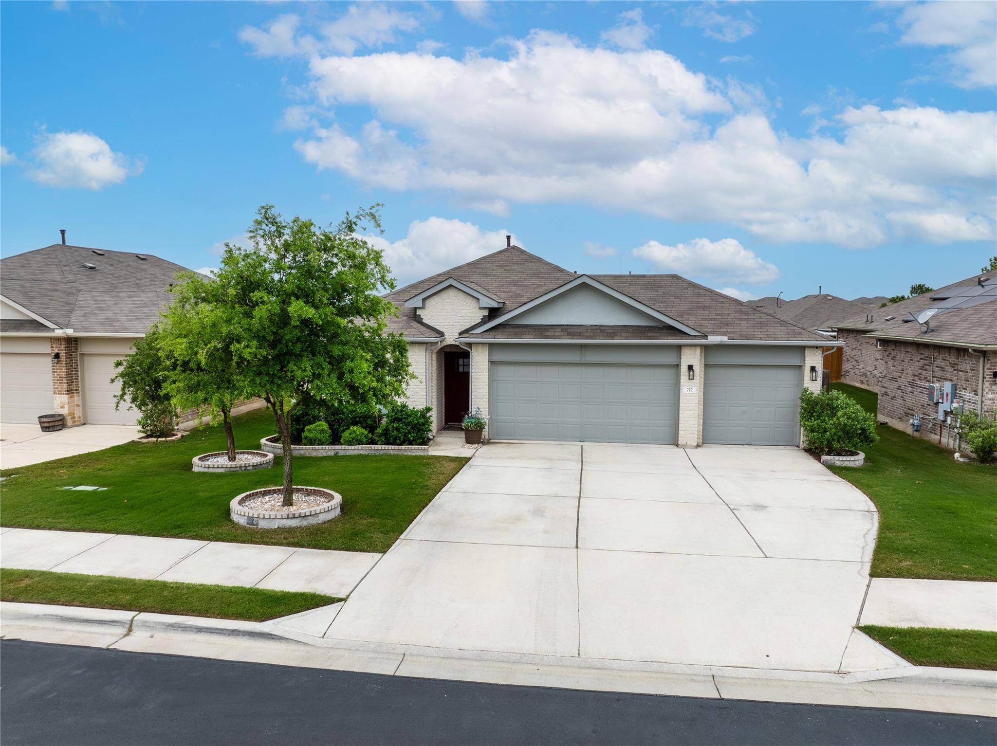 717 Dubina Ave, Georgetown, TX 78626