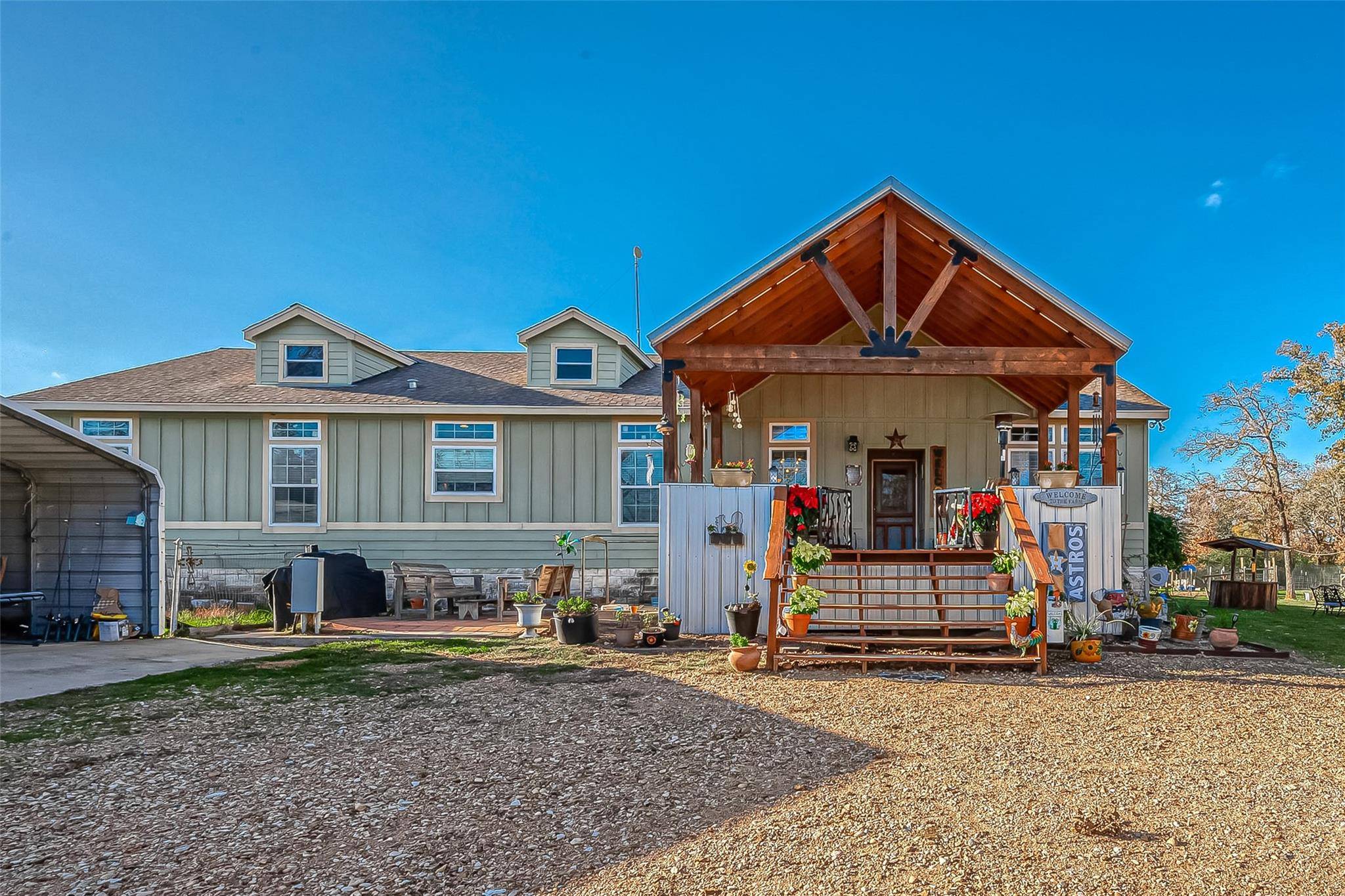 6103 County Road 114 RD, Lincoln, TX 78948