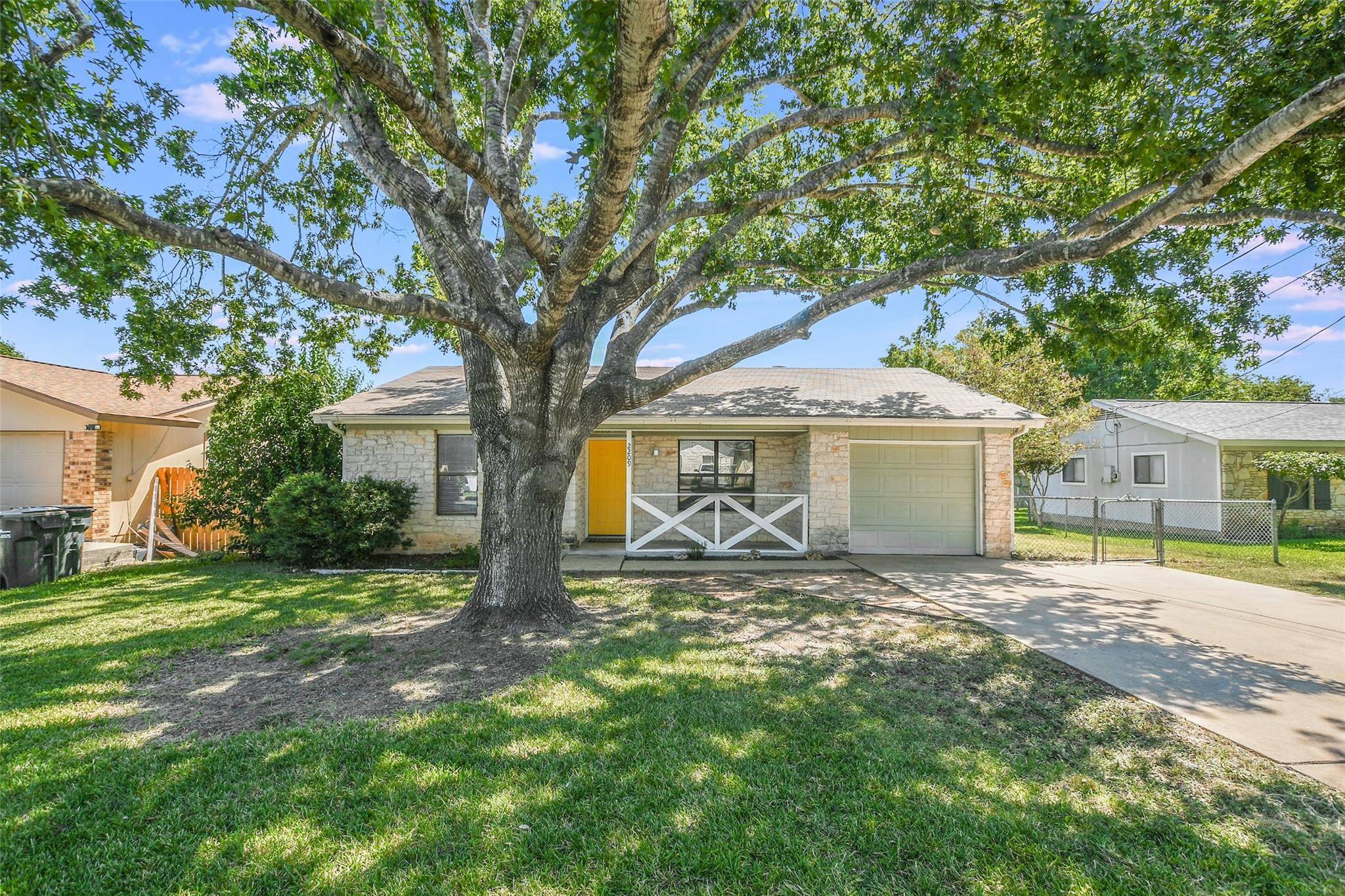 2209 Rifle Bend DR, Georgetown, TX 78626