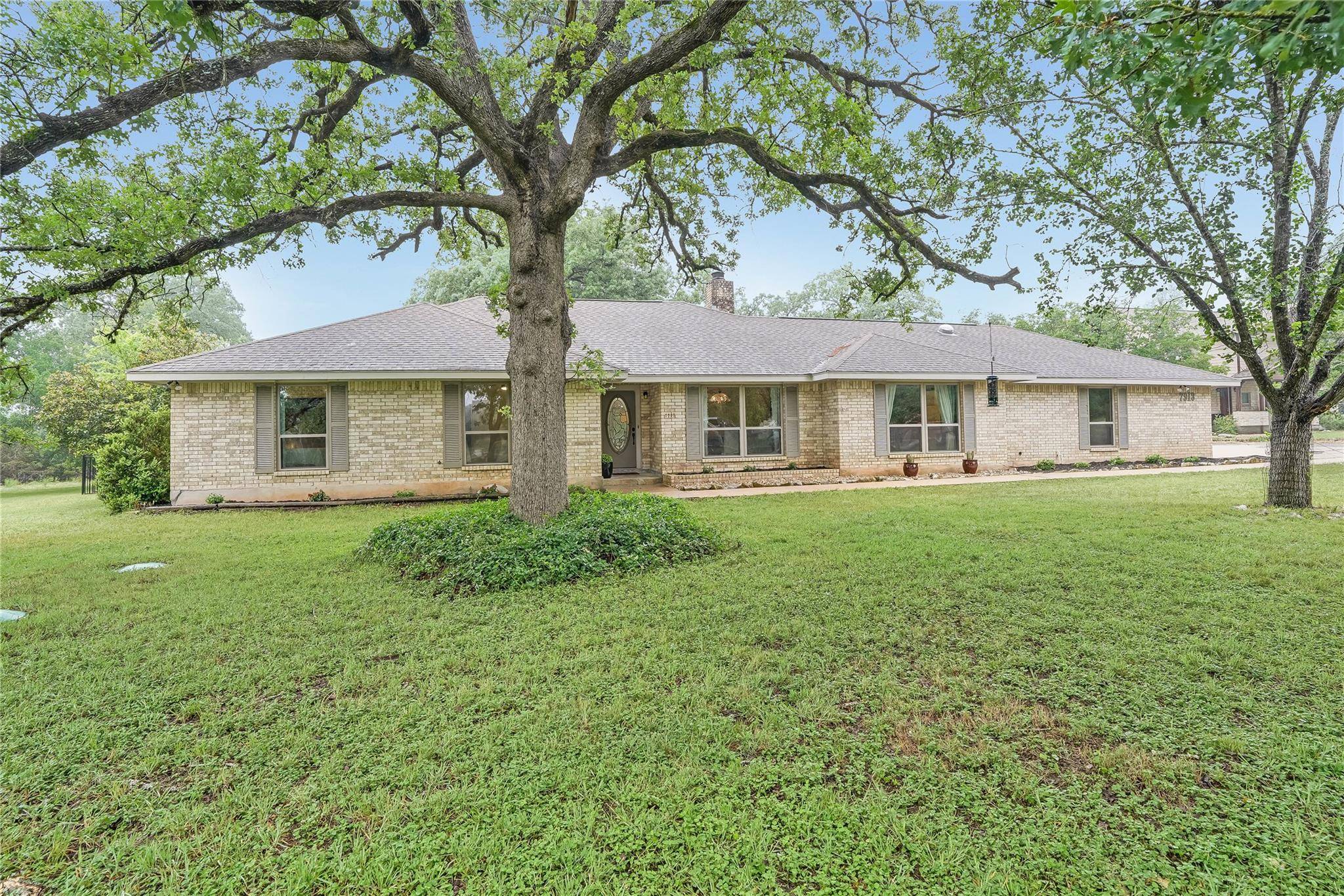 7913 Forest VW, Austin, TX 78737