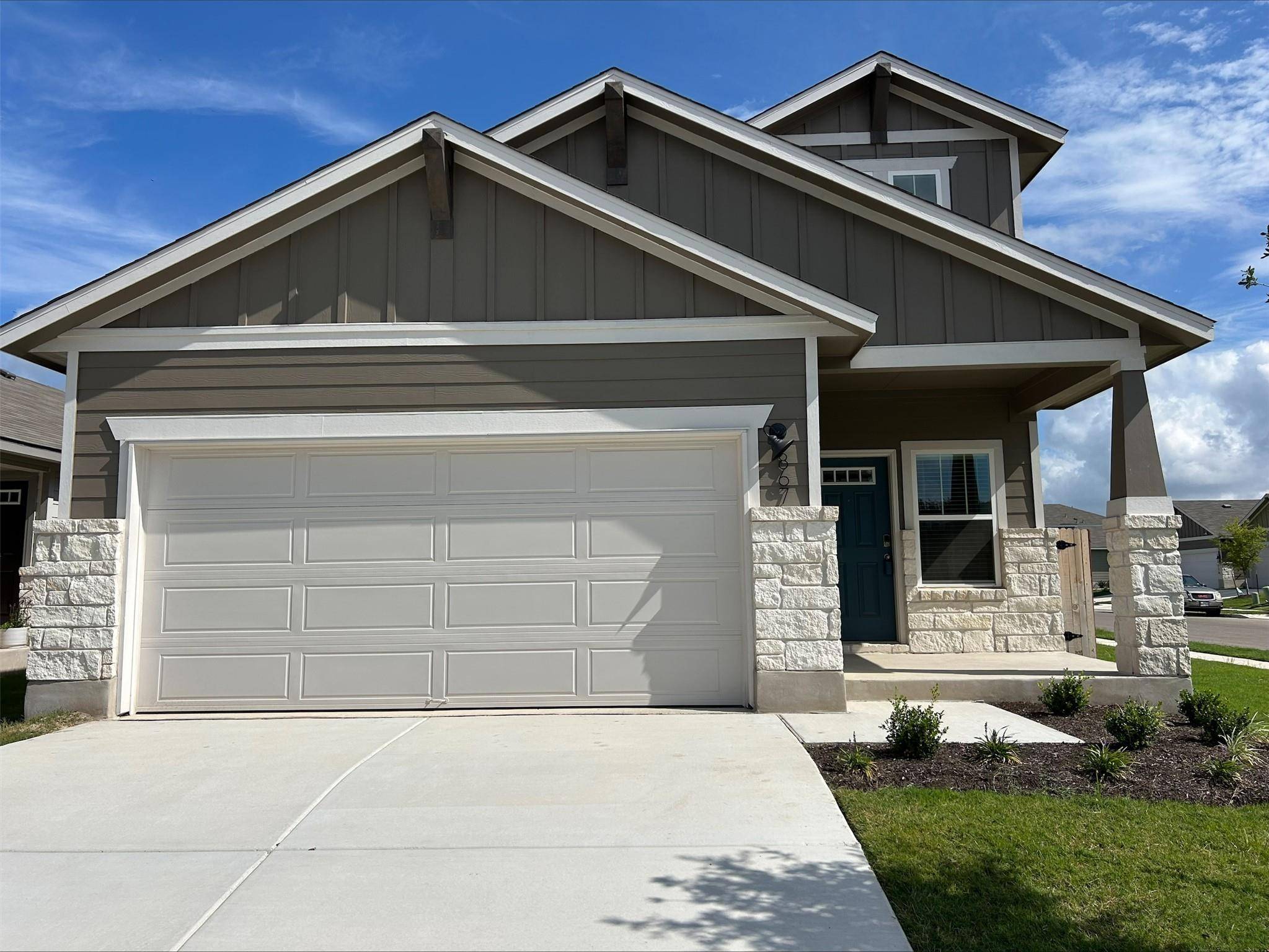 867 Sun Grove TRL, Georgetown, TX 78628