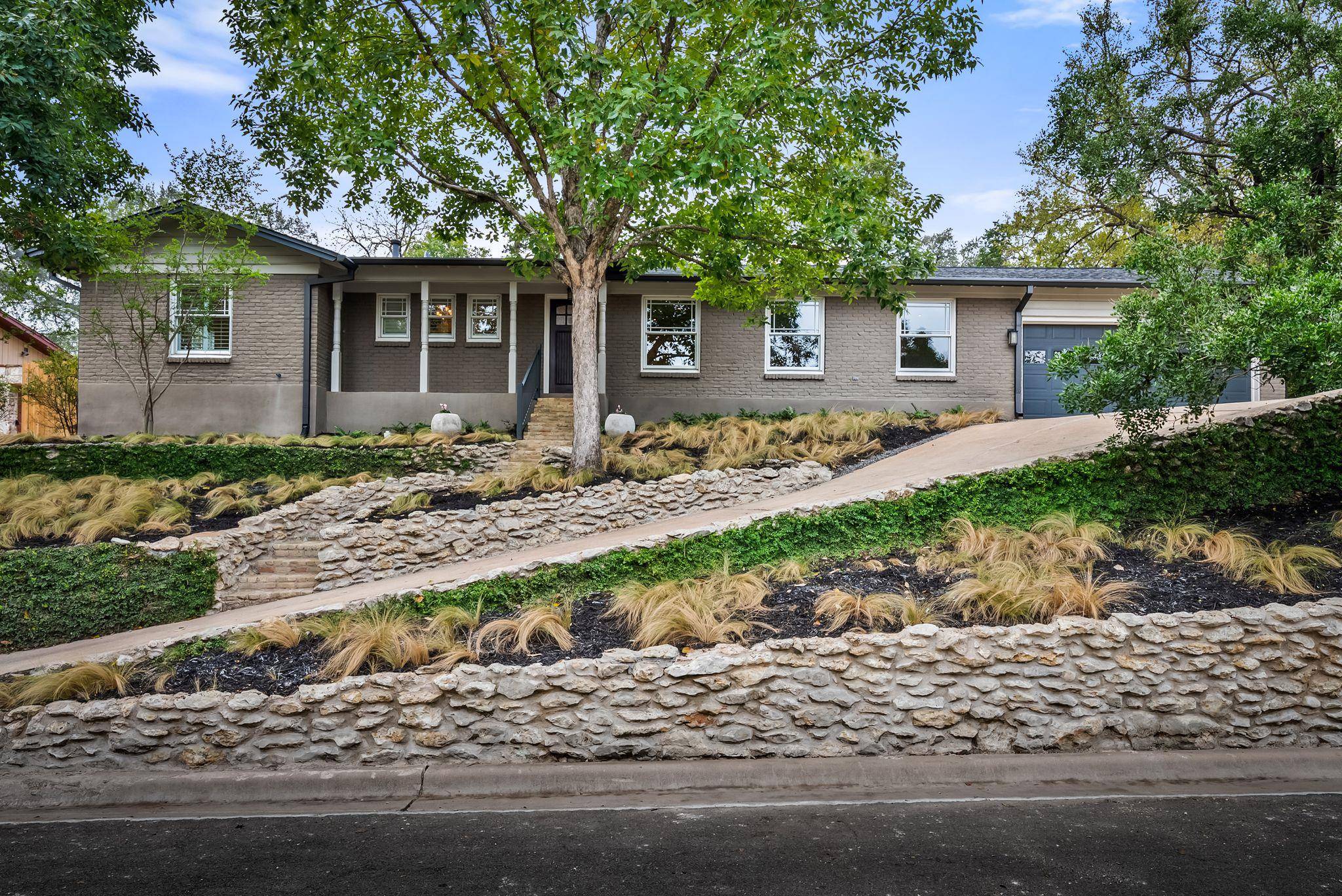 3415 Shinoak DR, Austin, TX 78731