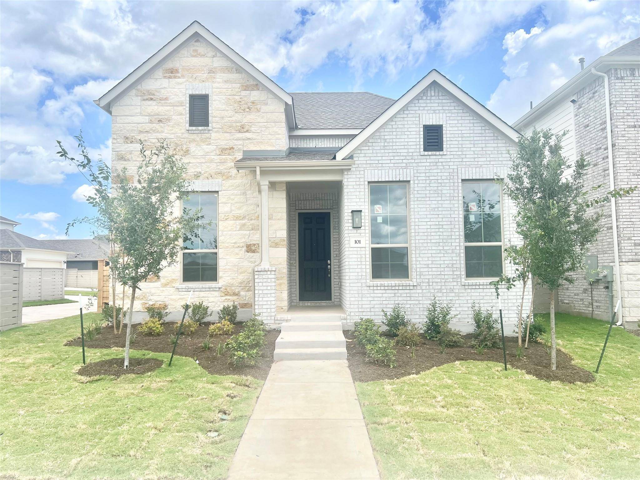 101 Royal Fern RD, Hutto, TX 78634