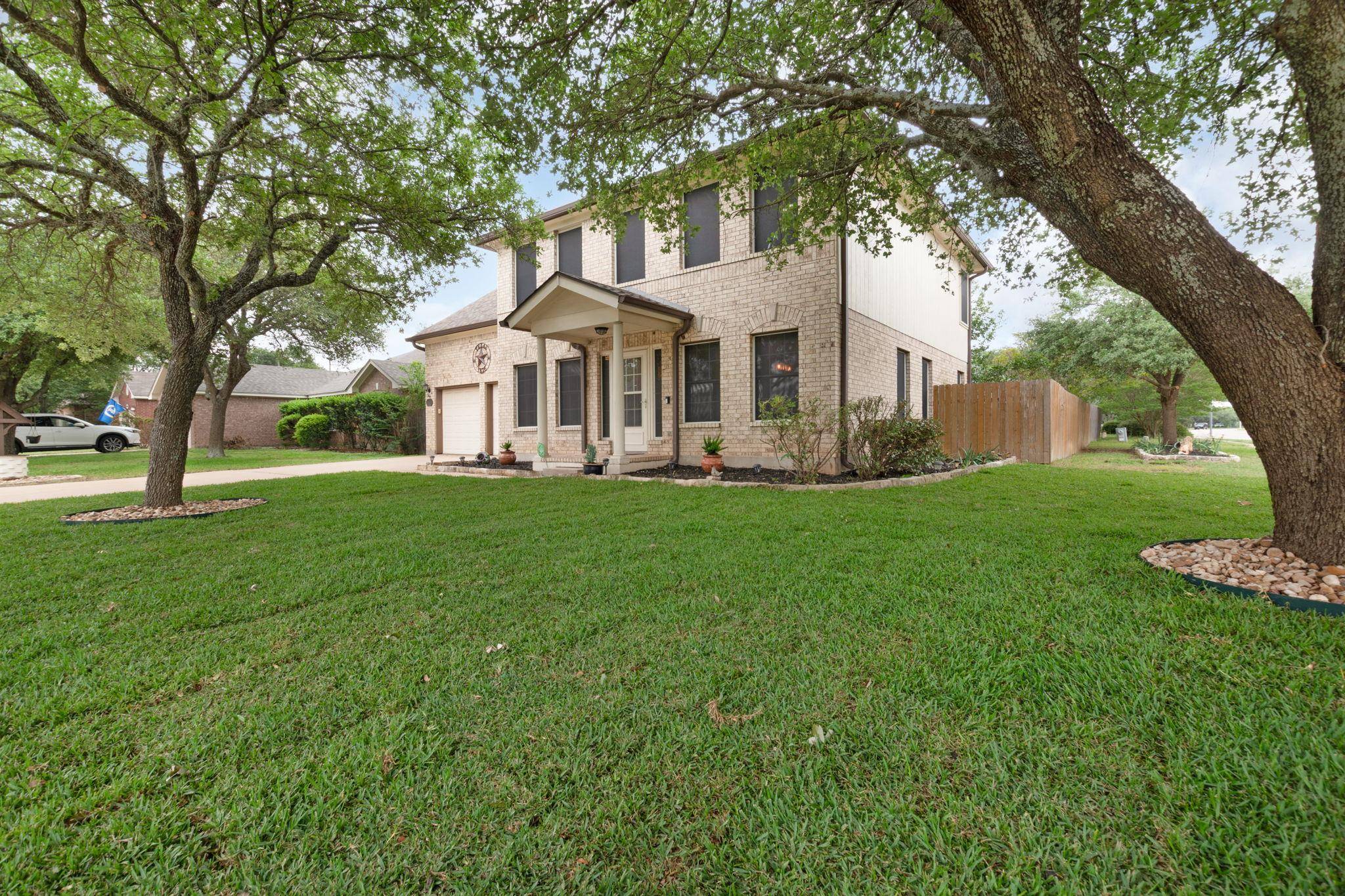 1809 Woodland DR, Cedar Park, TX 78613