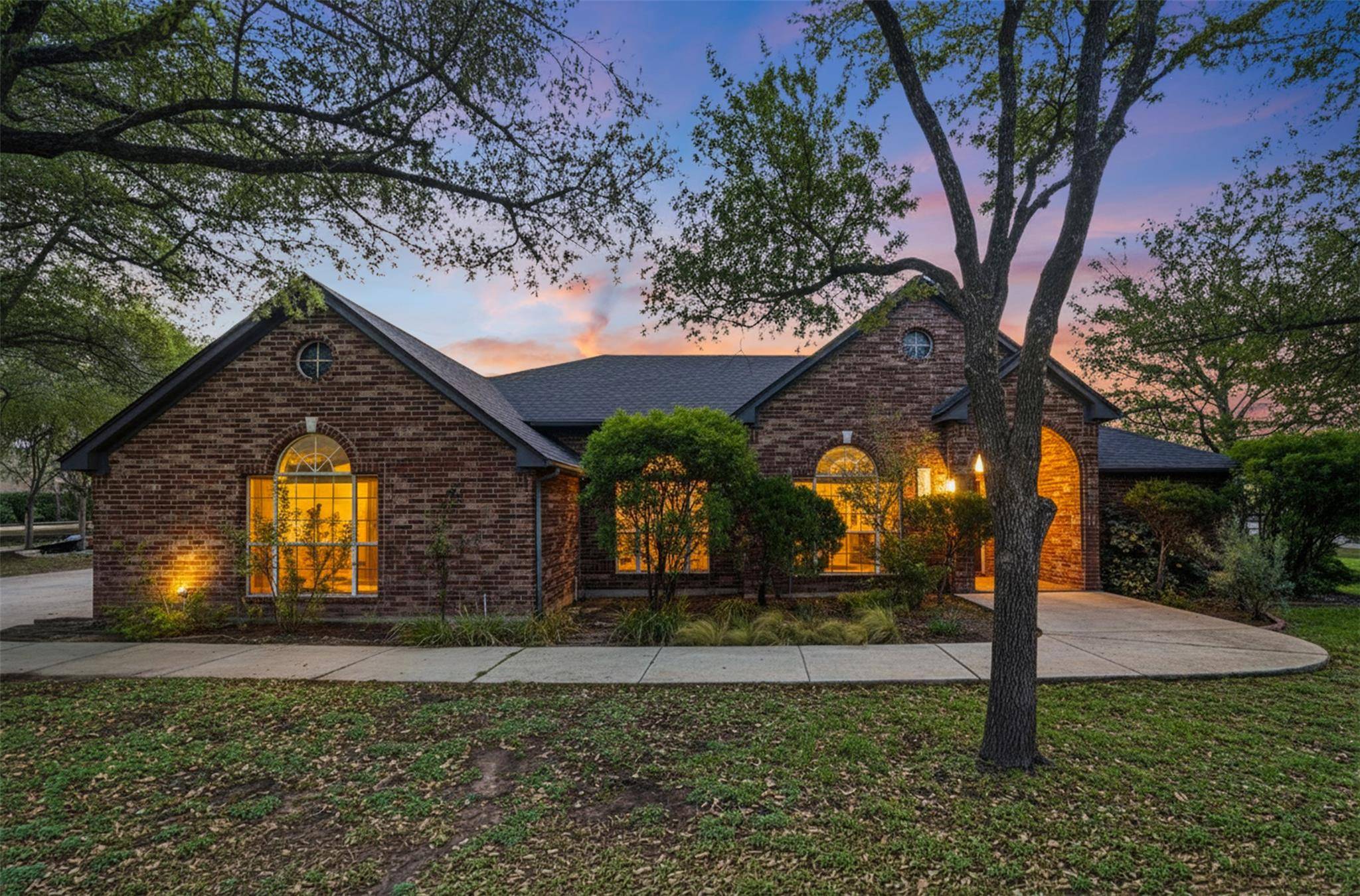 550 Peterson LN, Lakeway, TX 78734
